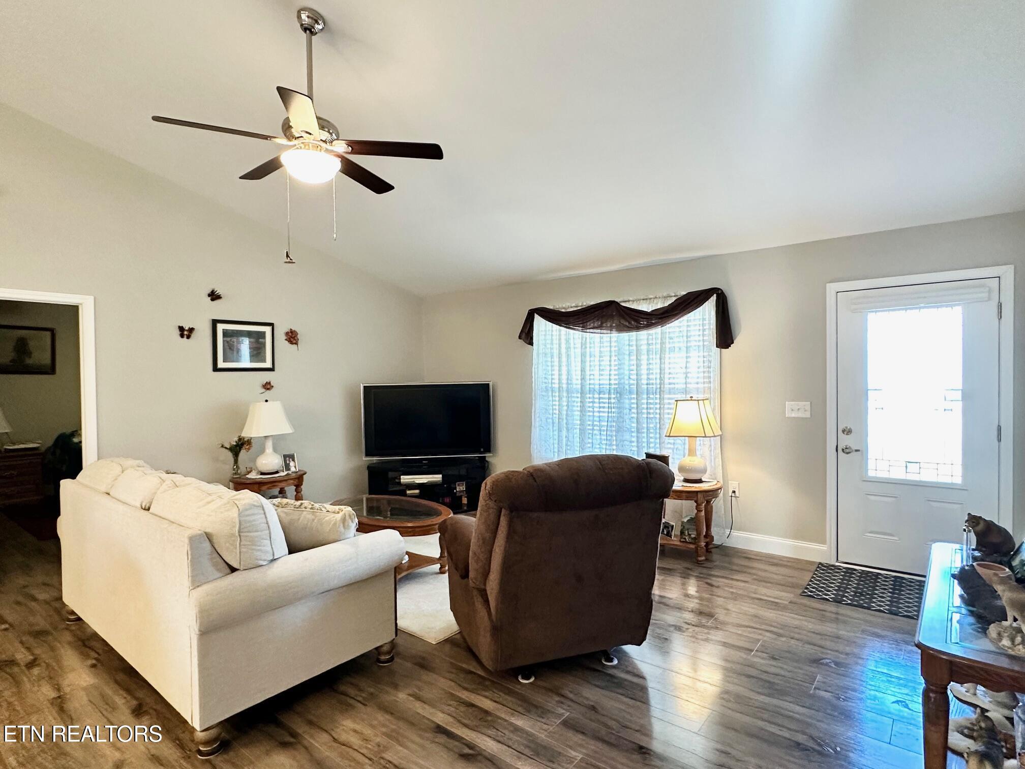 63 Whitetail Run Crossville TN 38555