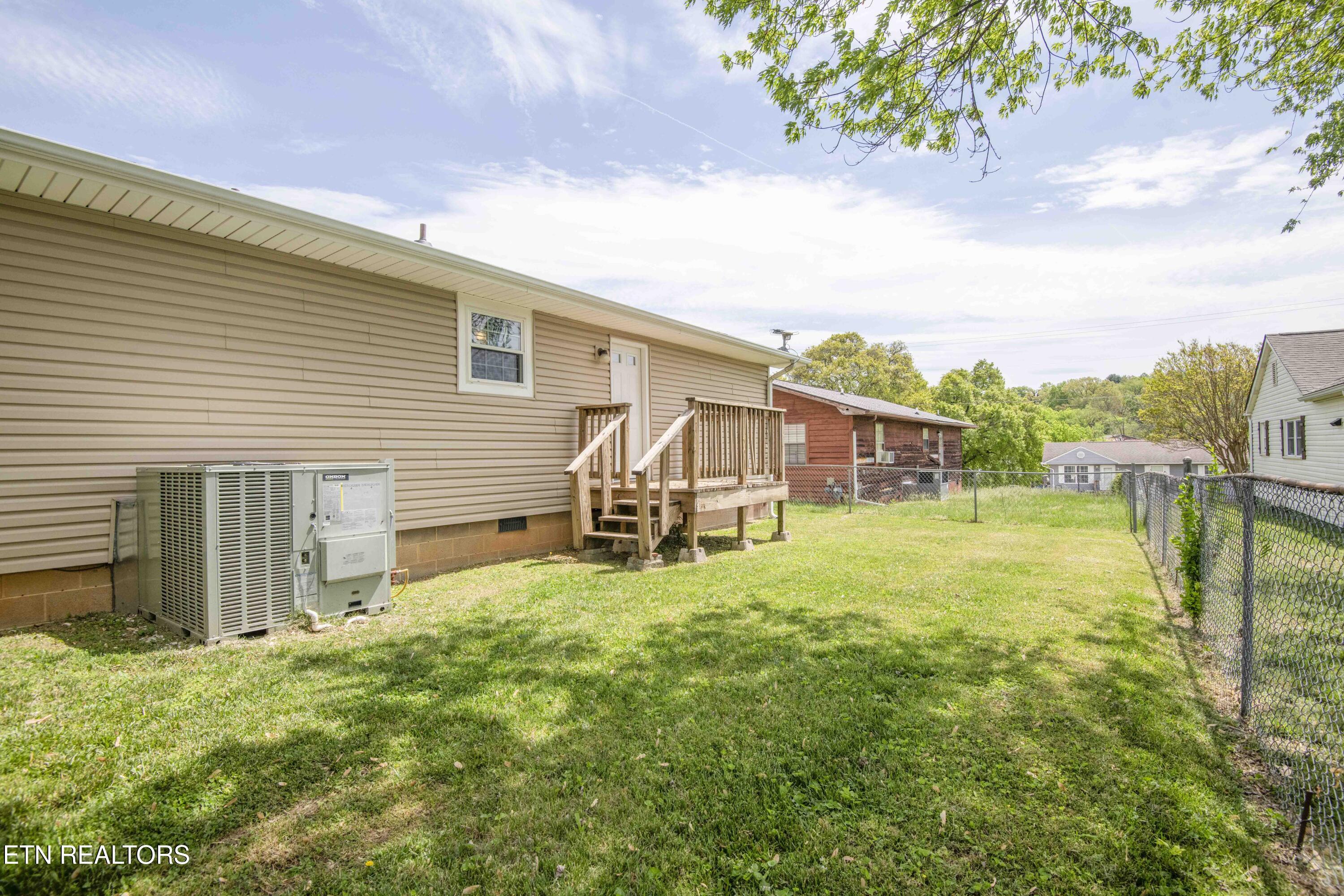 207 N 6th Street Maryville TN 37804