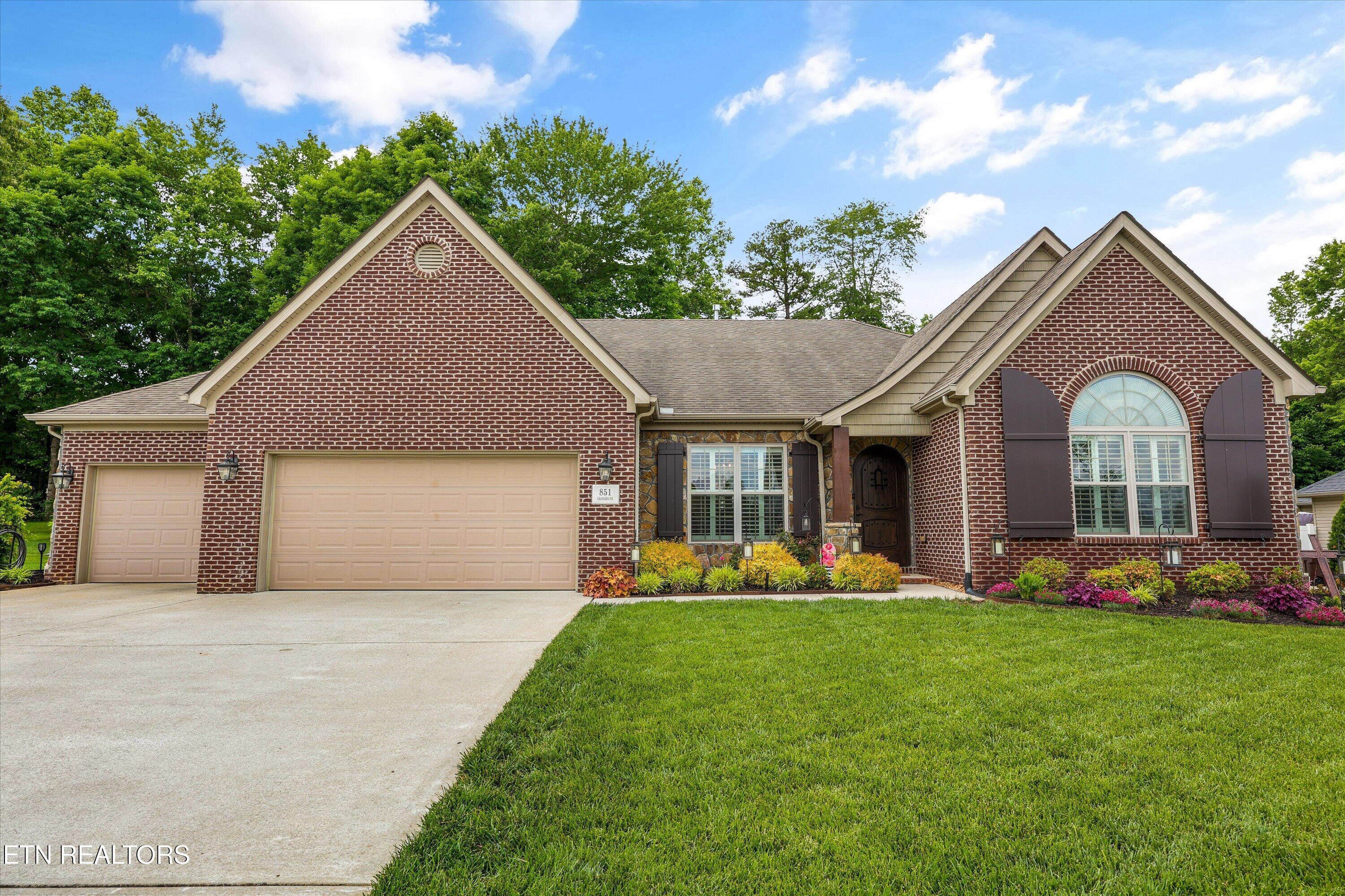851 Granada Drive Lenoir City TN 37772
