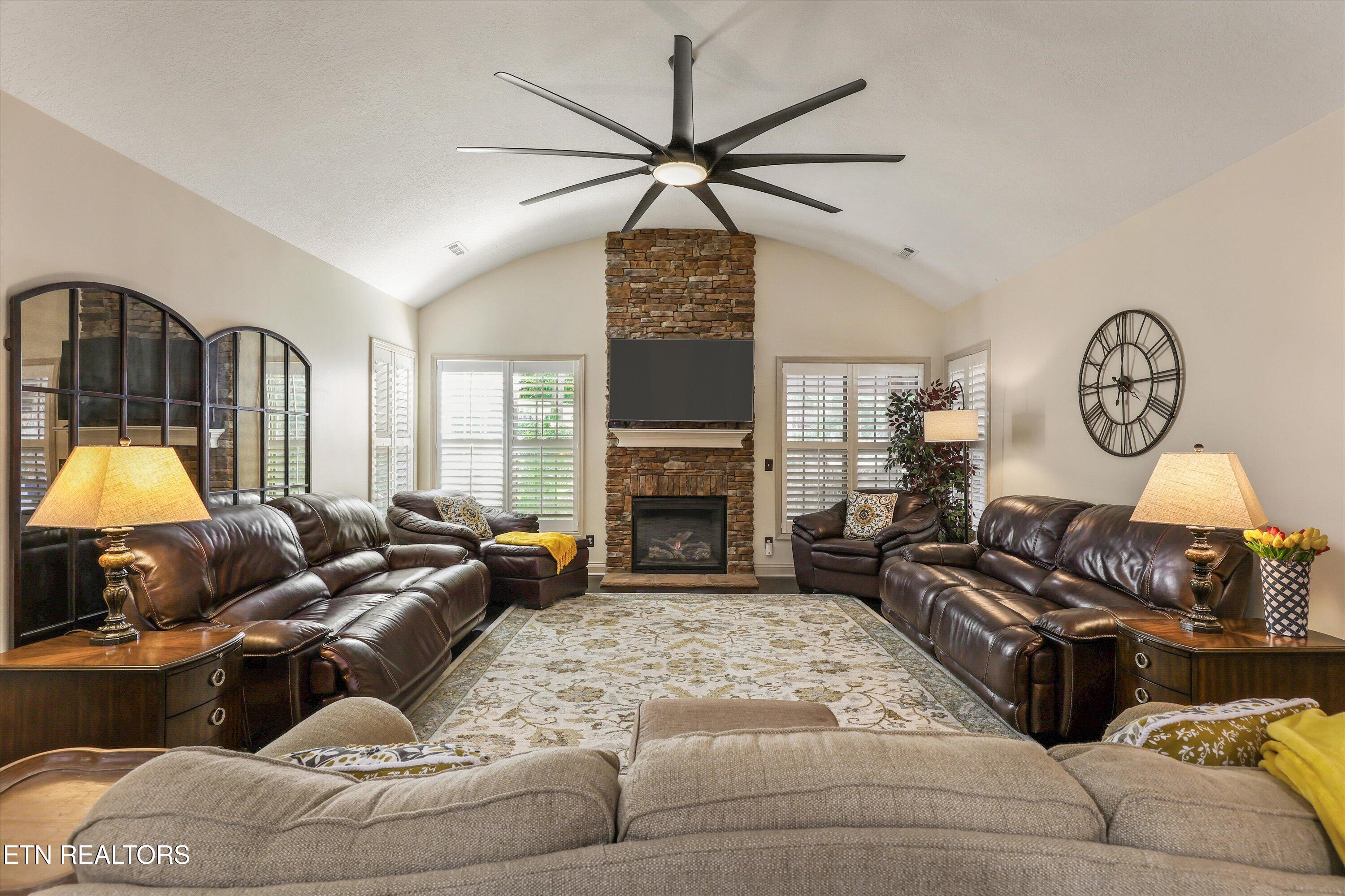 851 Granada Drive Lenoir City TN 37772