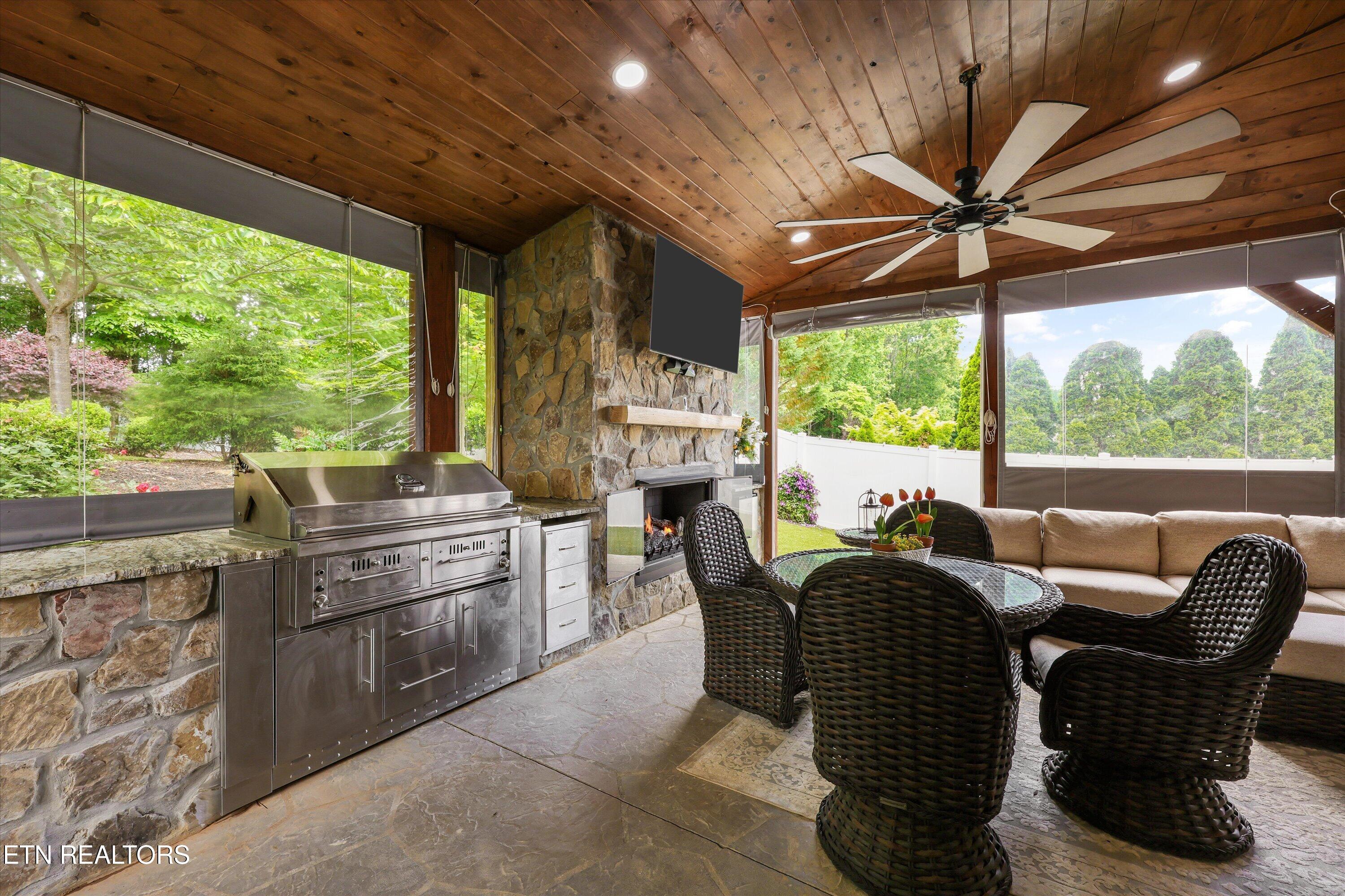 851 Granada Drive Lenoir City TN 37772