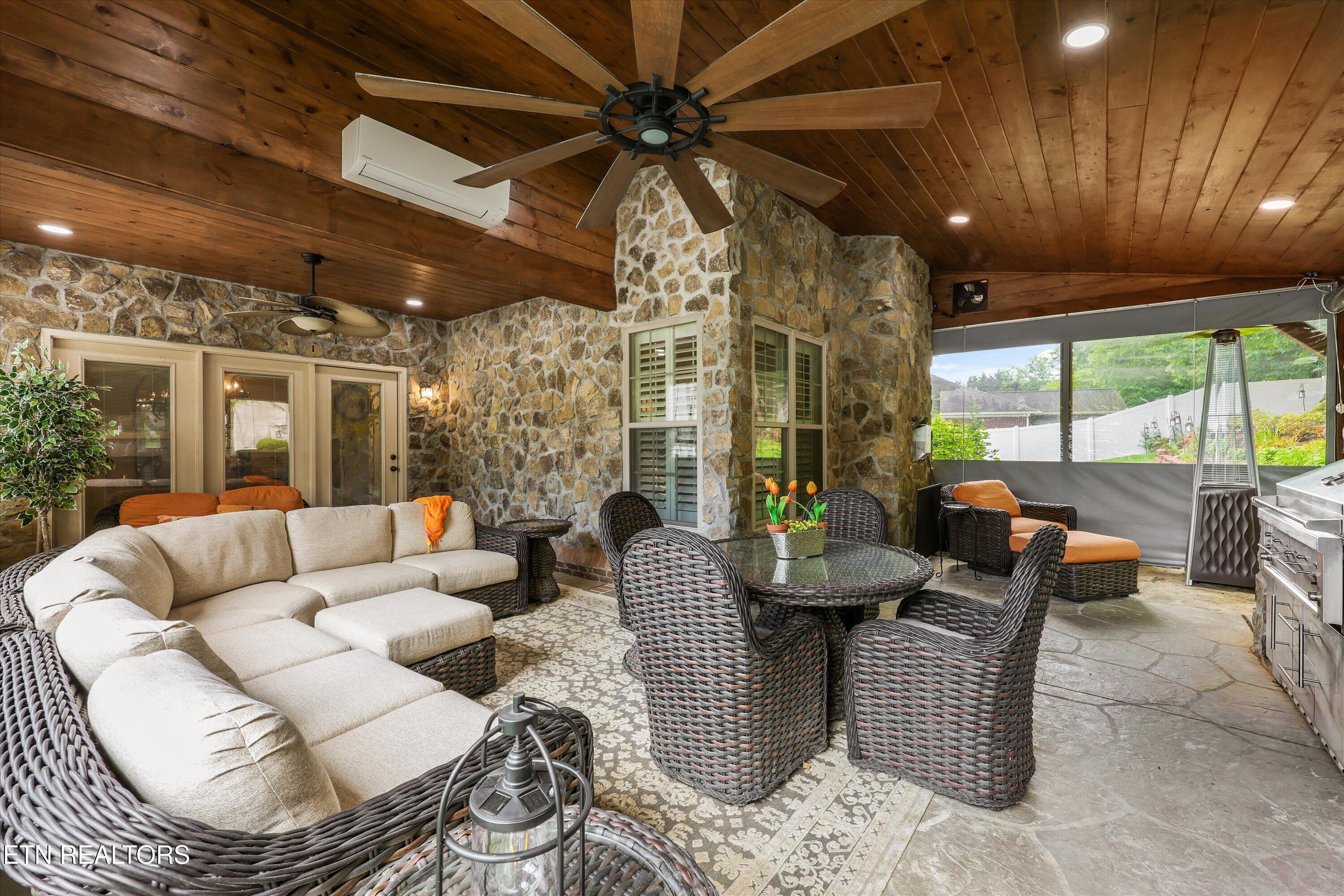 851 Granada Drive Lenoir City TN 37772