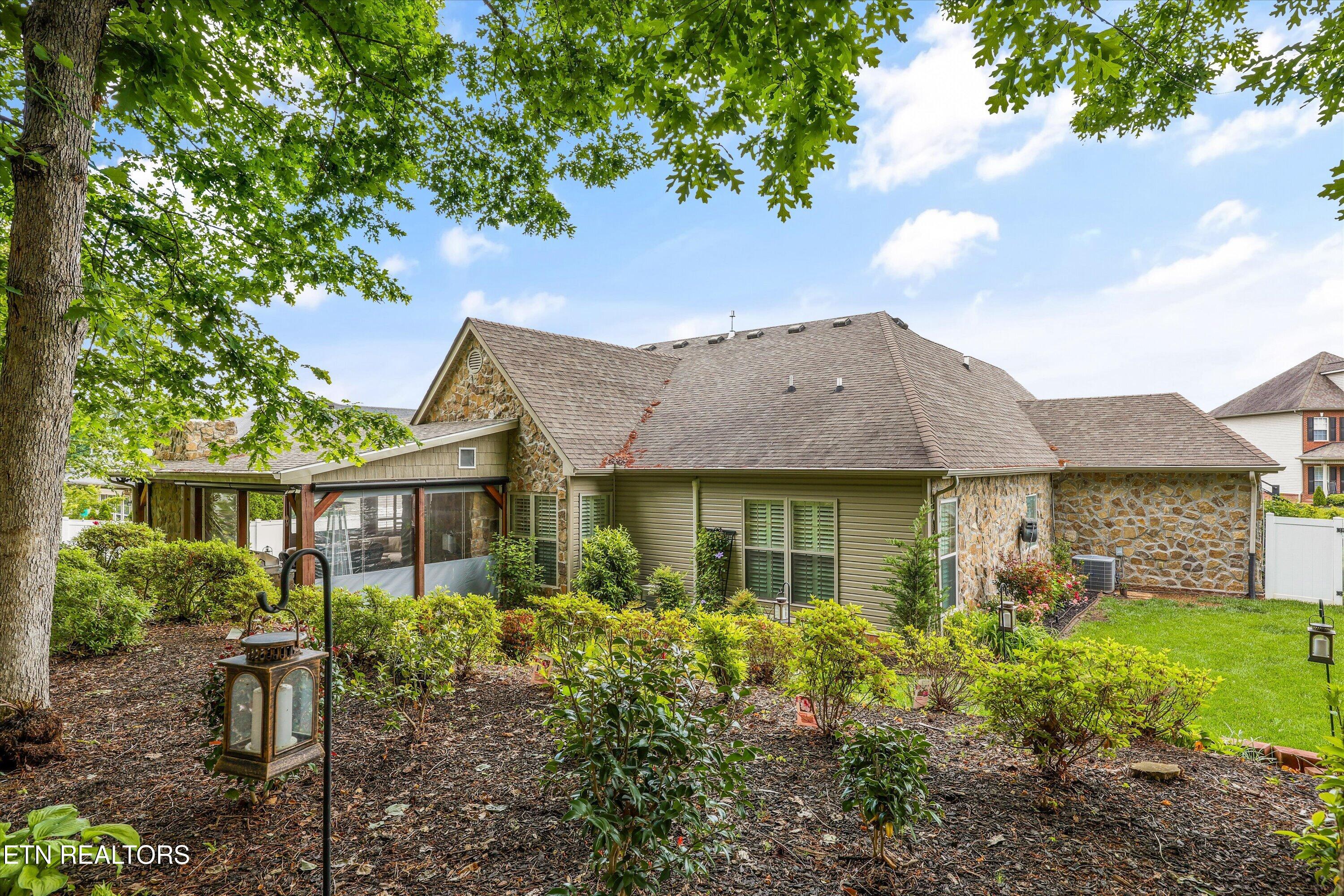 851 Granada Drive Lenoir City TN 37772