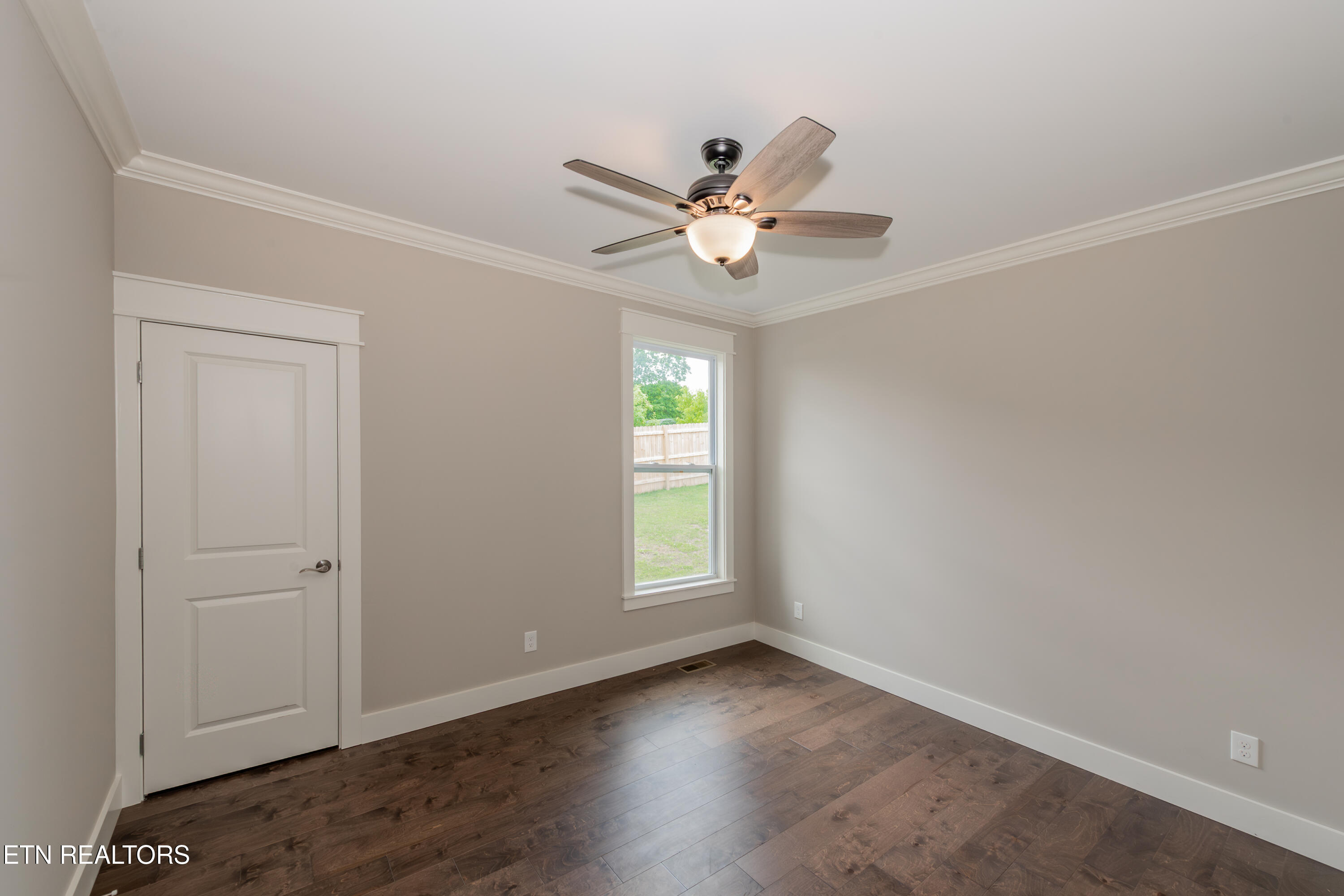 8017 Little Joe Road Powell TN 37849
