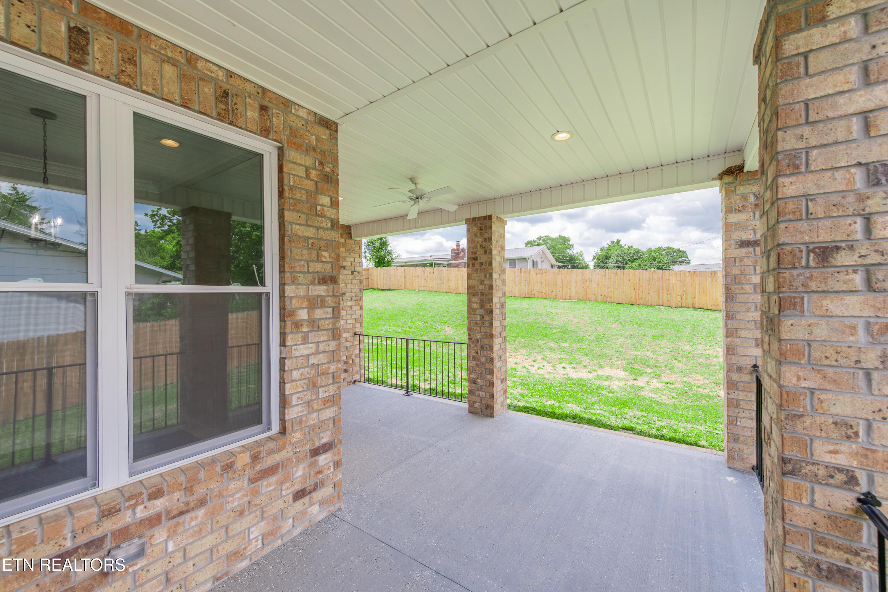 8017 Little Joe Road Powell TN 37849