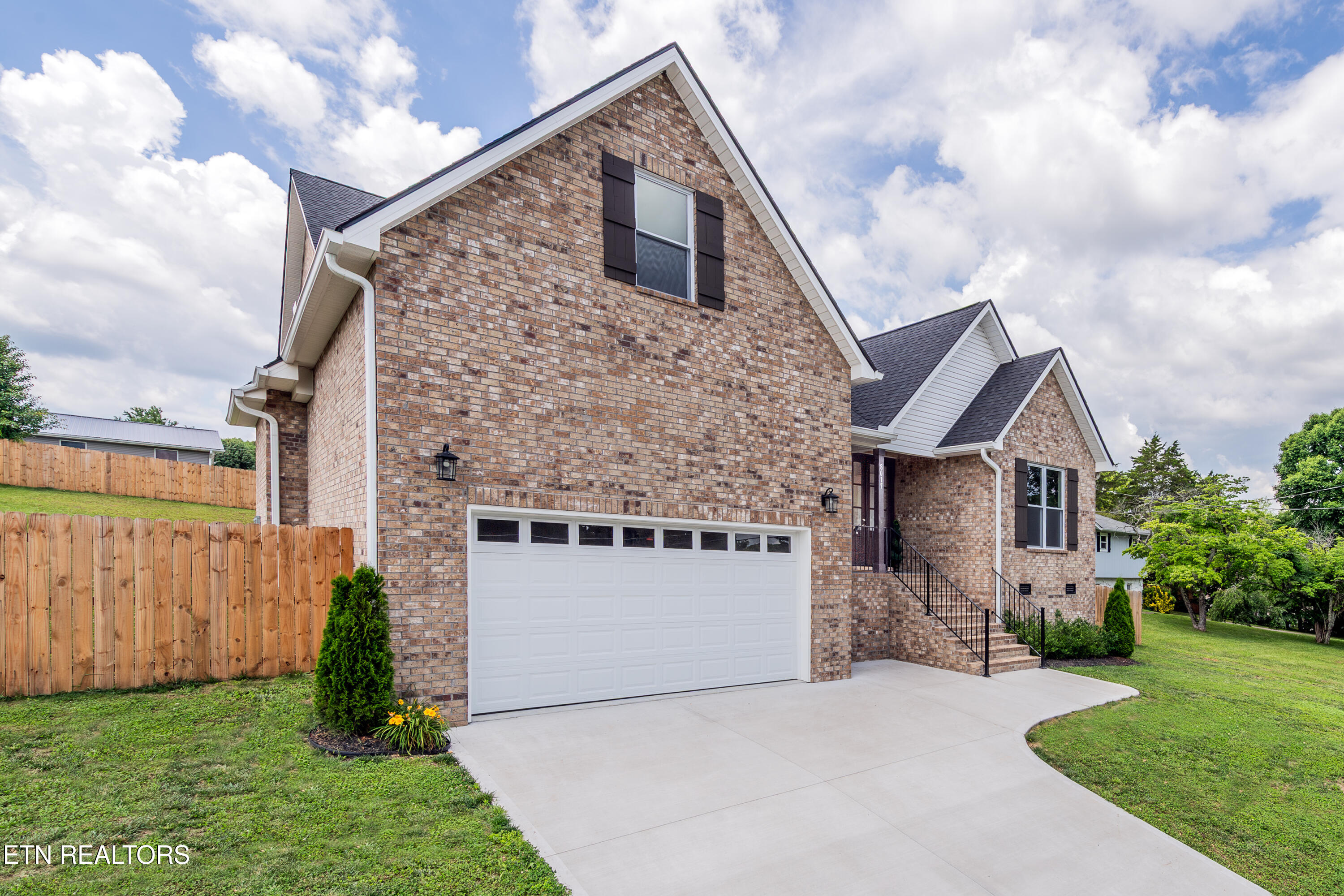8017 Little Joe Road Powell TN 37849