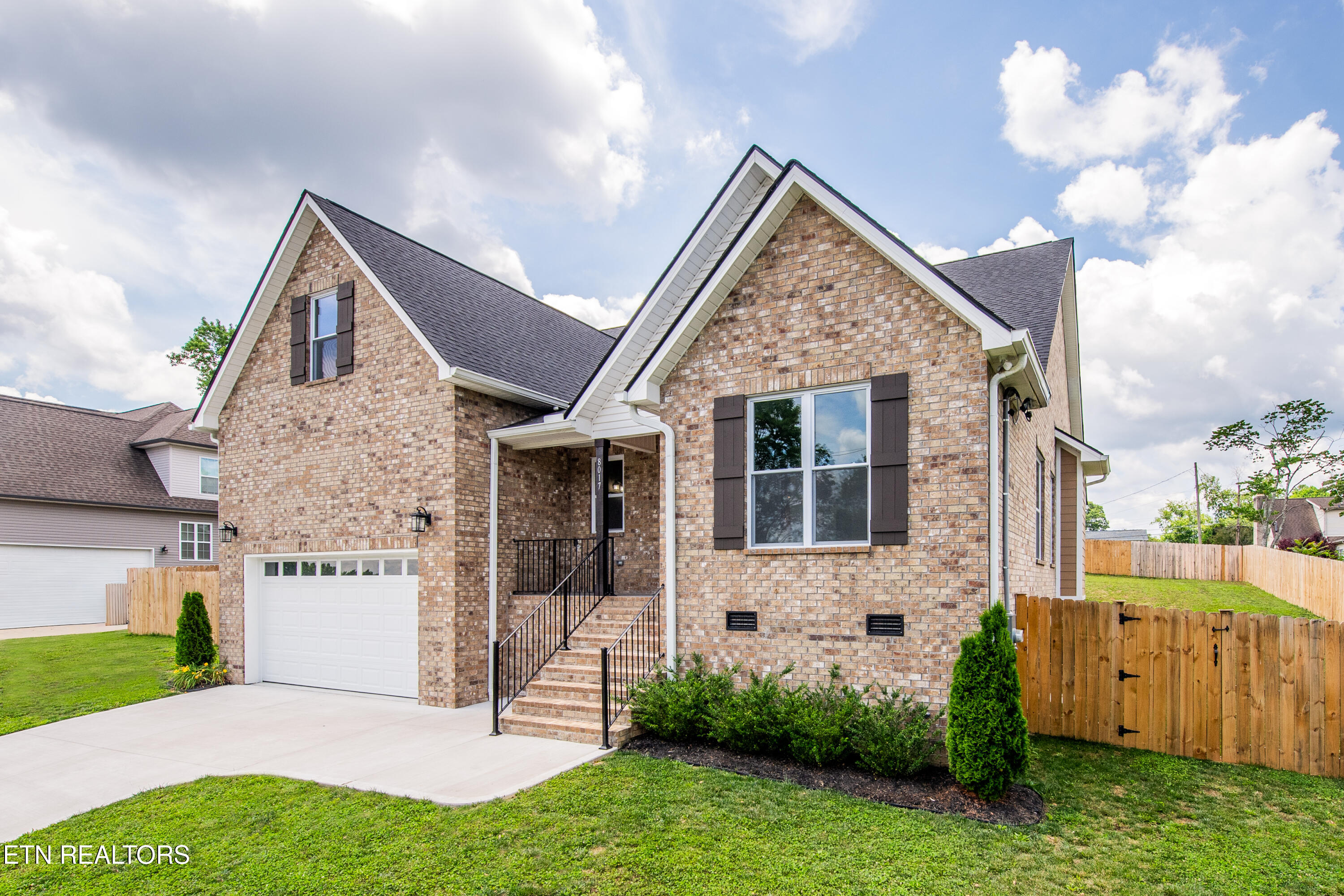 8017 Little Joe Road Powell TN 37849