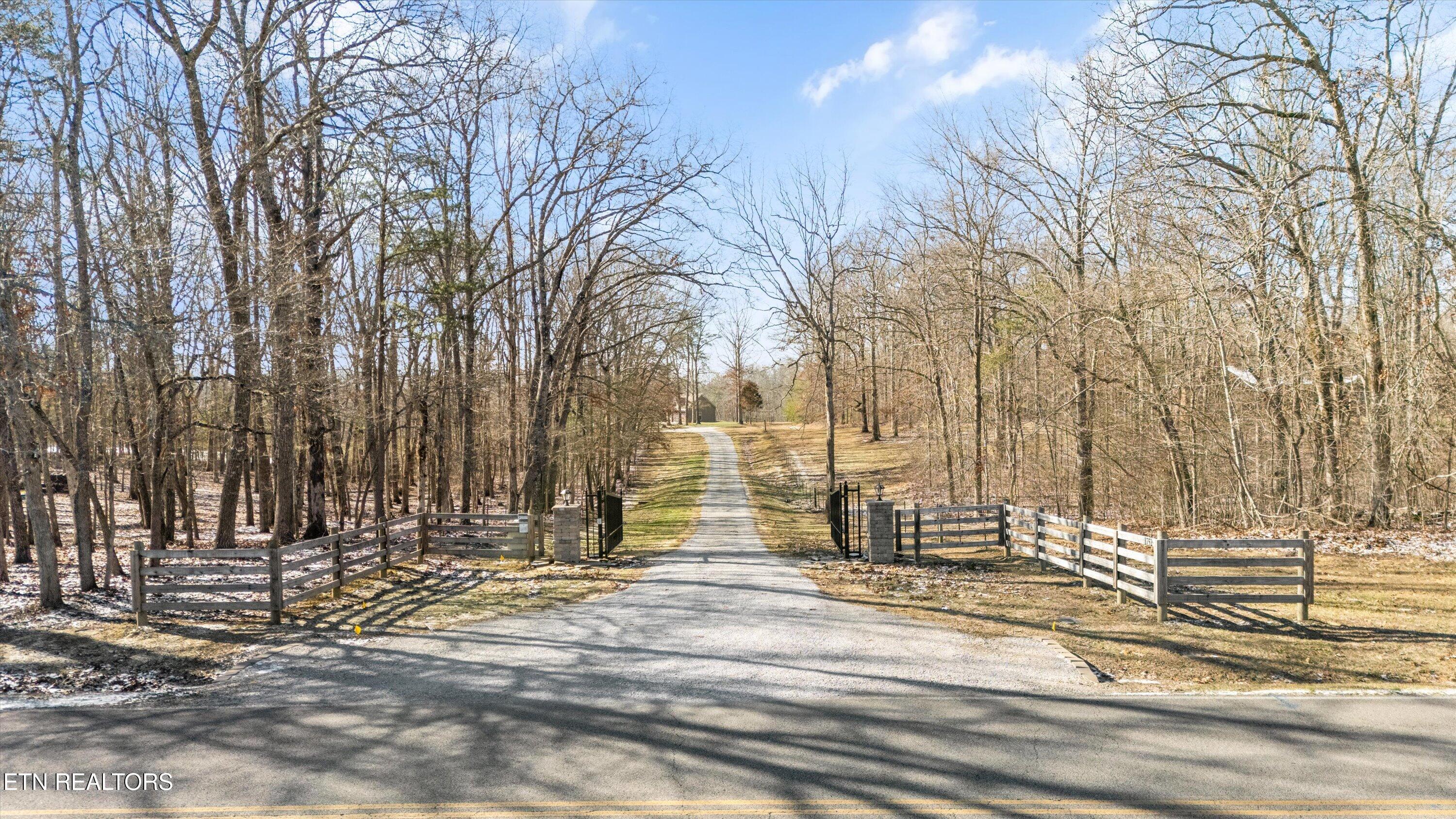 1752 Hillendale Road Crossville TN 38572