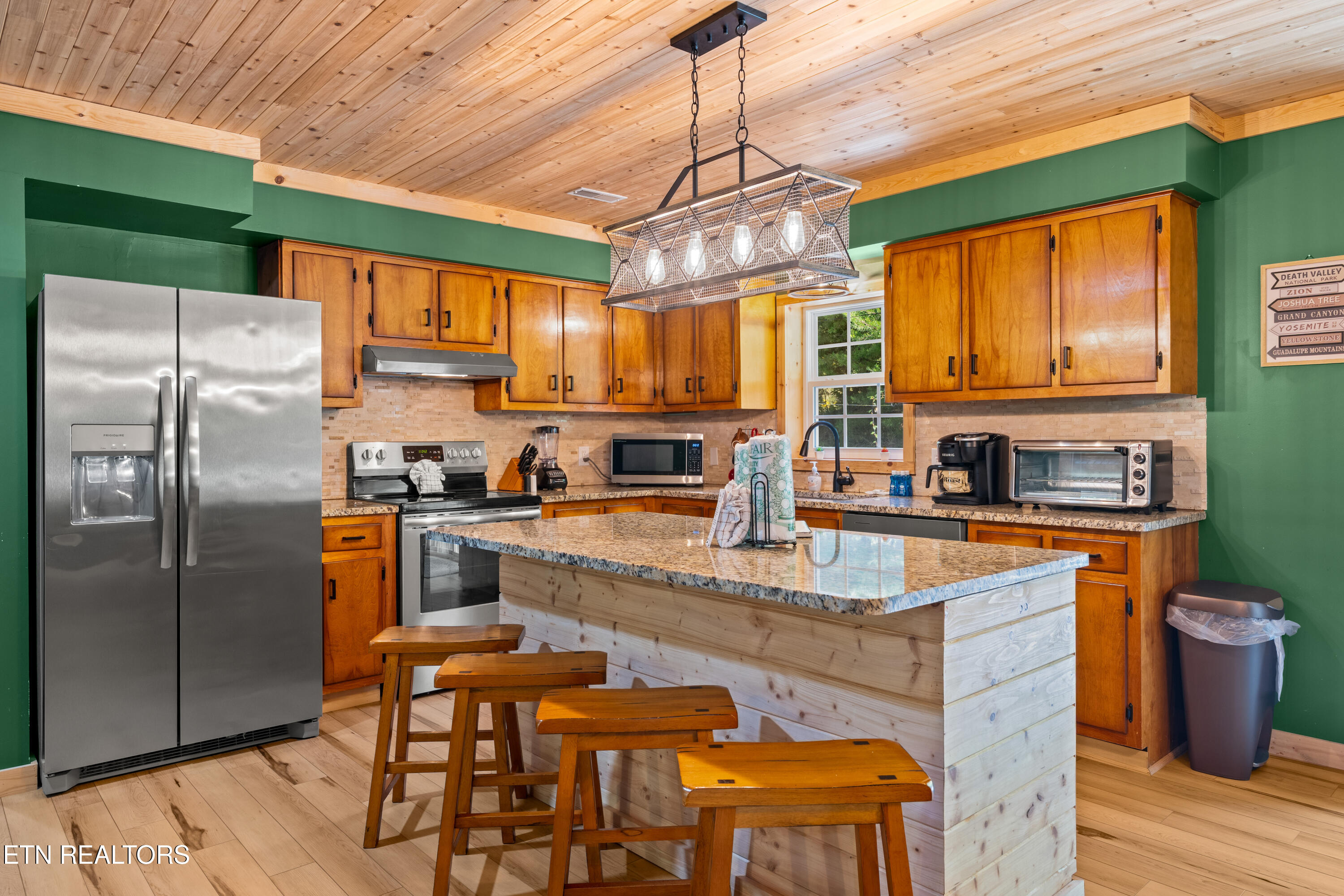 4323 Boogertown Road Sevierville TN 37876