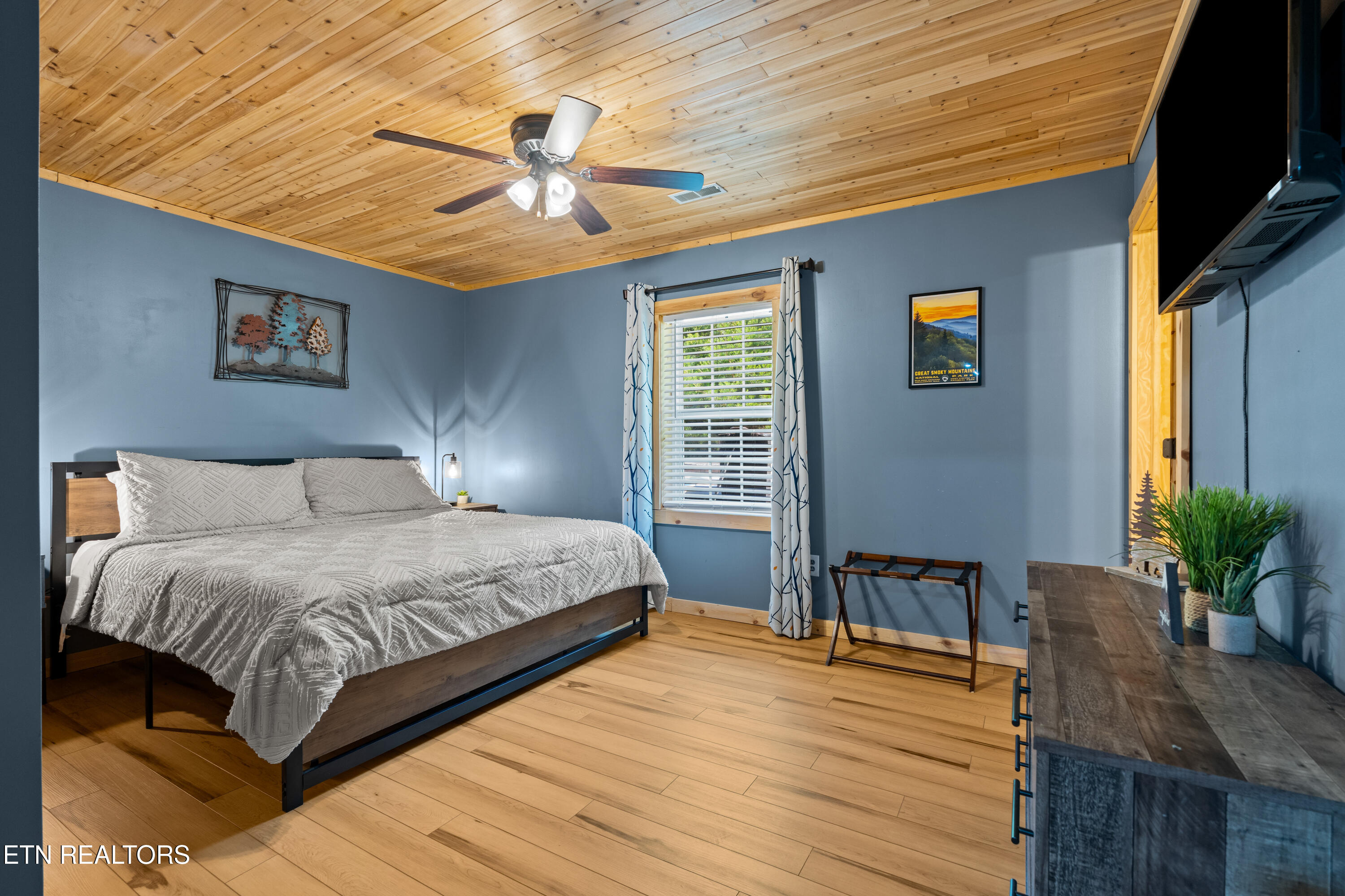 4323 Boogertown Road Sevierville TN 37876