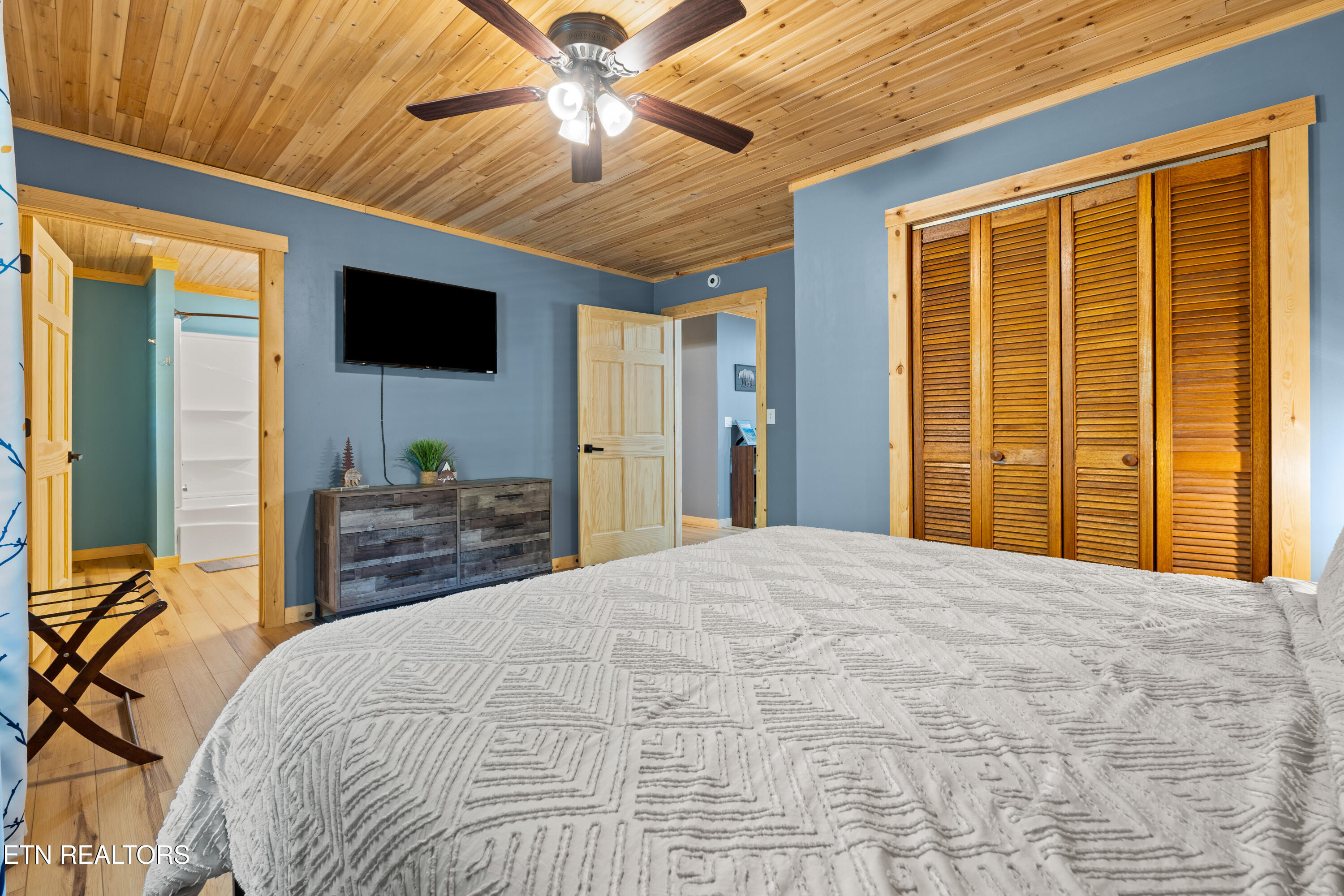 4323 Boogertown Road Sevierville TN 37876