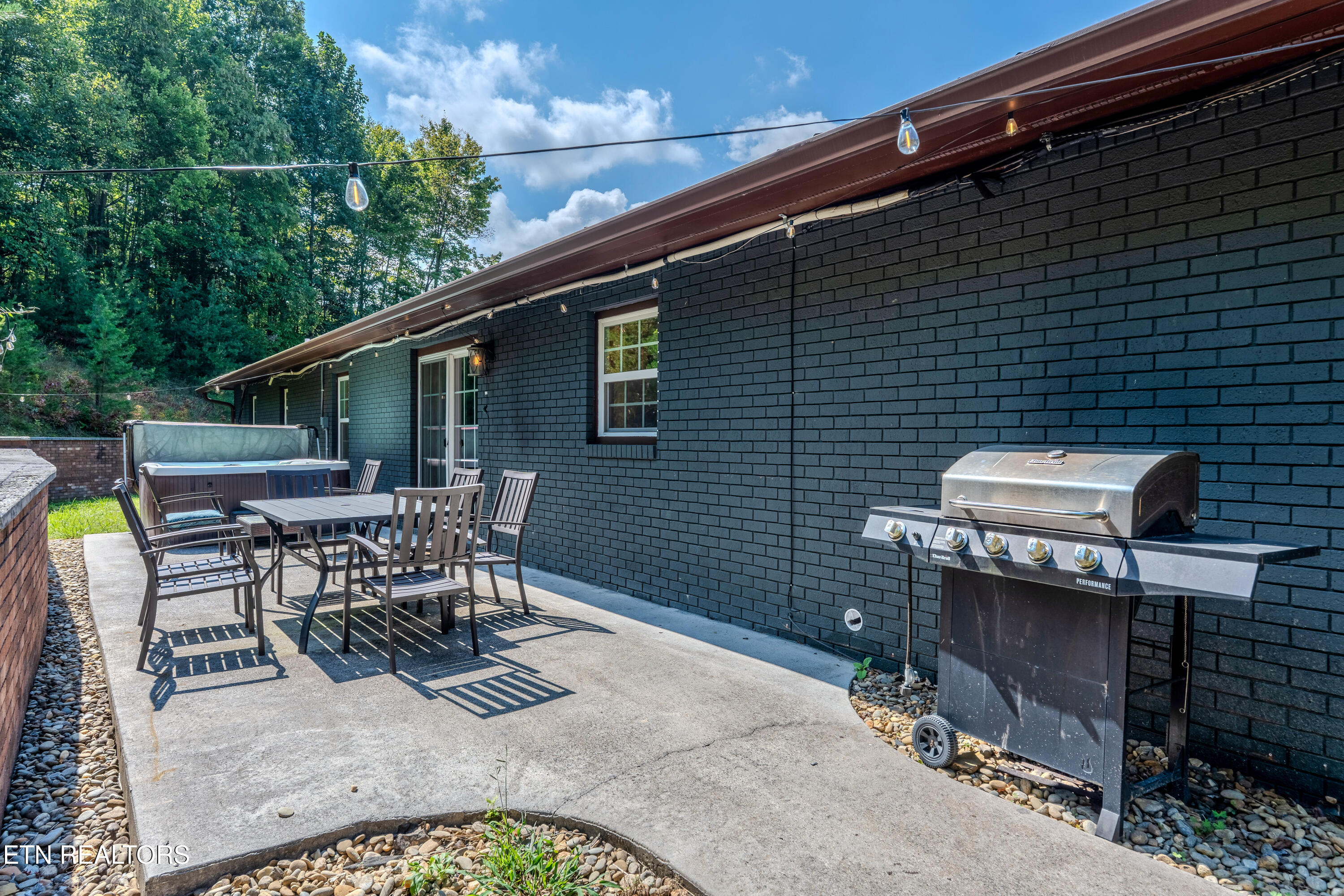 4323 Boogertown Road Sevierville TN 37876