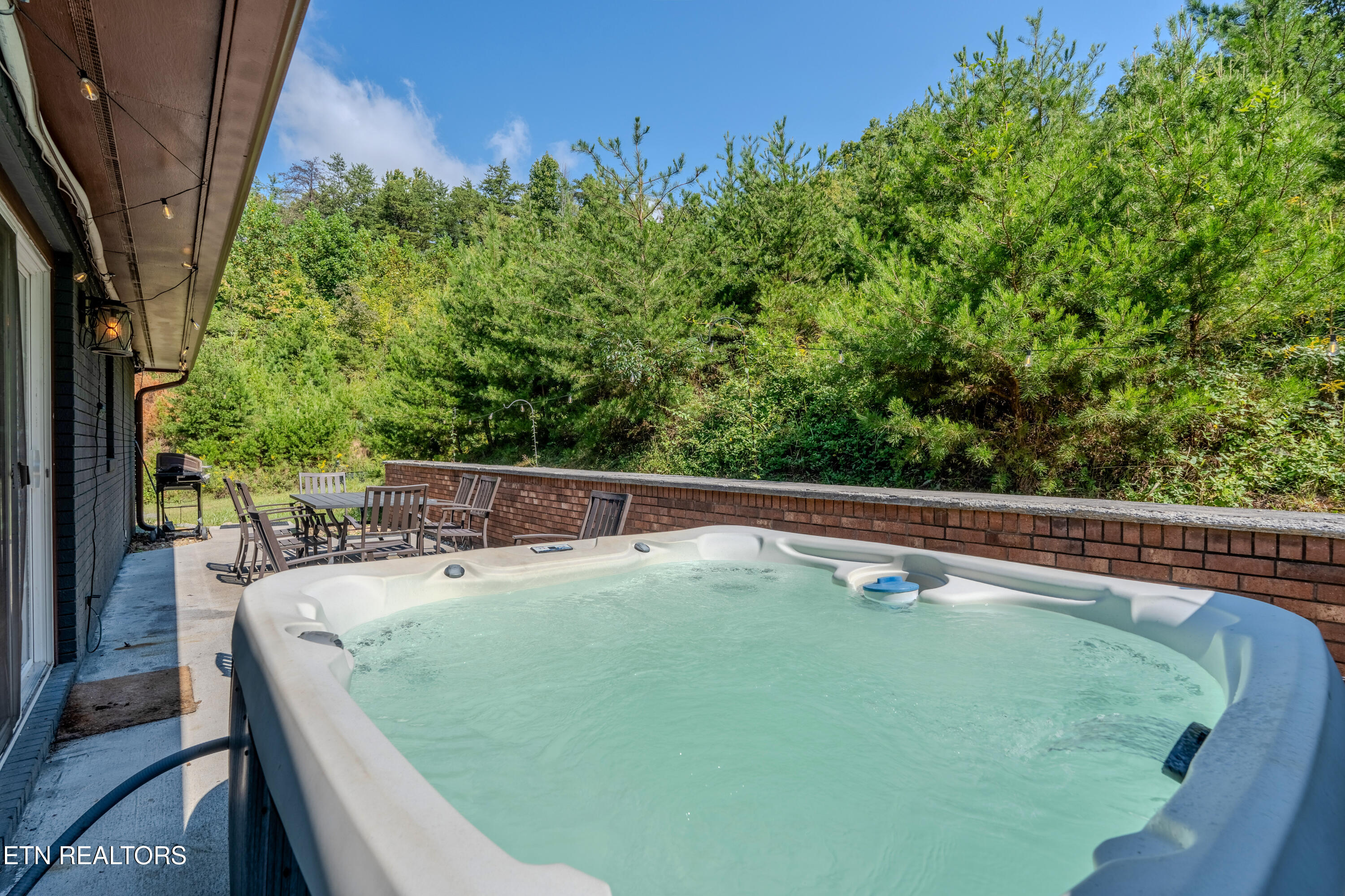 4323 Boogertown Road Sevierville TN 37876