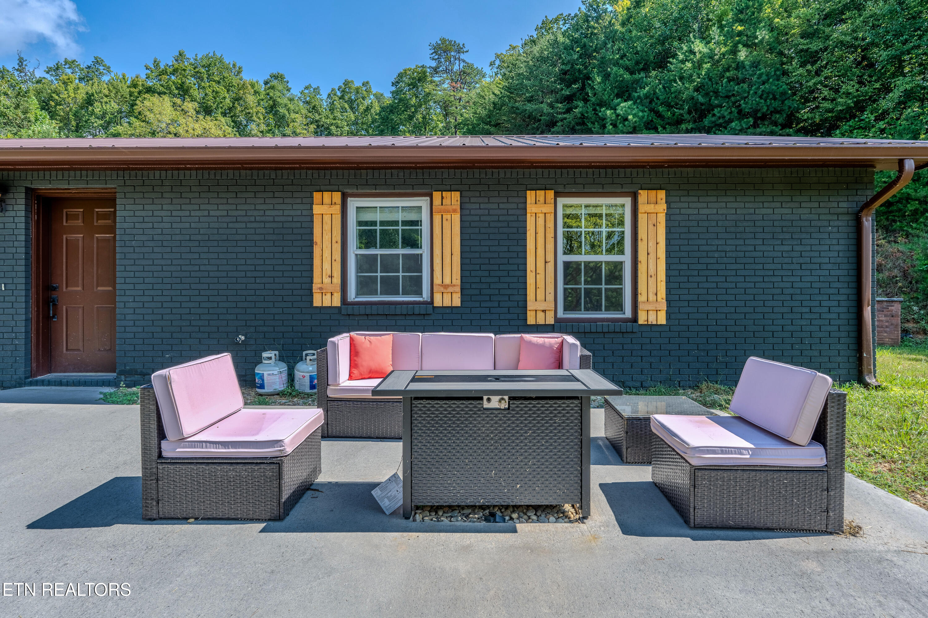 4323 Boogertown Road Sevierville TN 37876