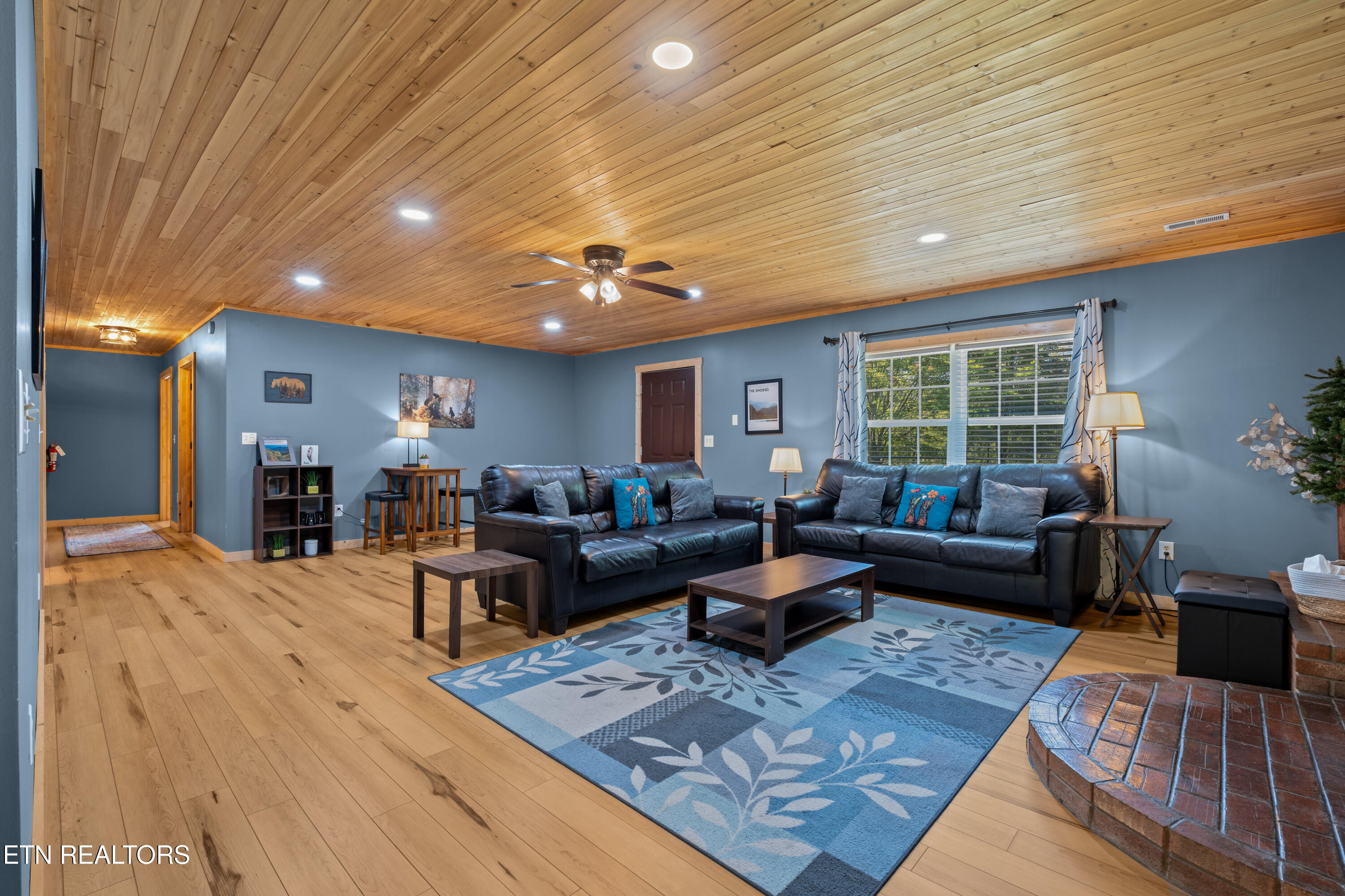 4323 Boogertown Road Sevierville TN 37876