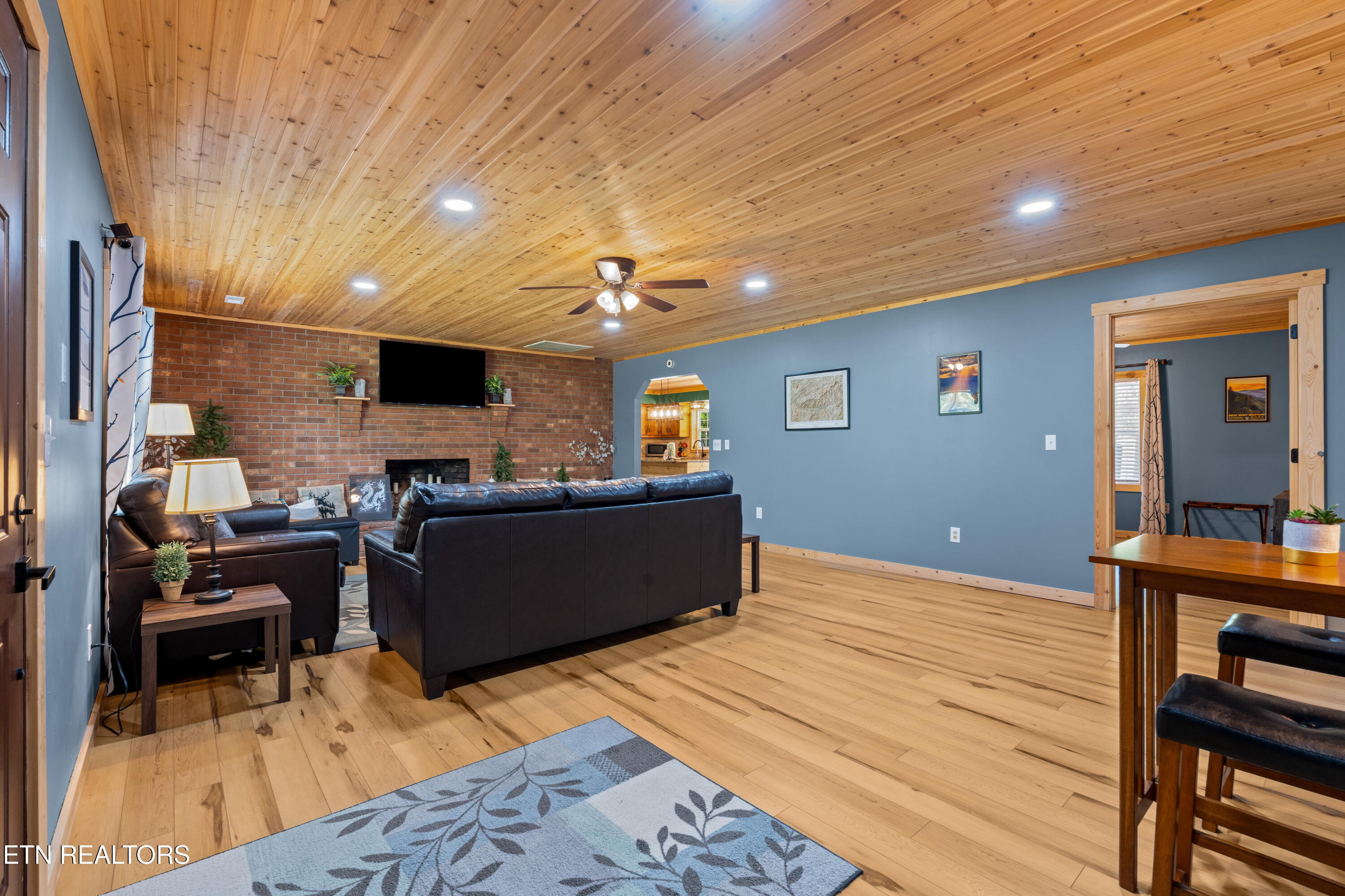 4323 Boogertown Road Sevierville TN 37876