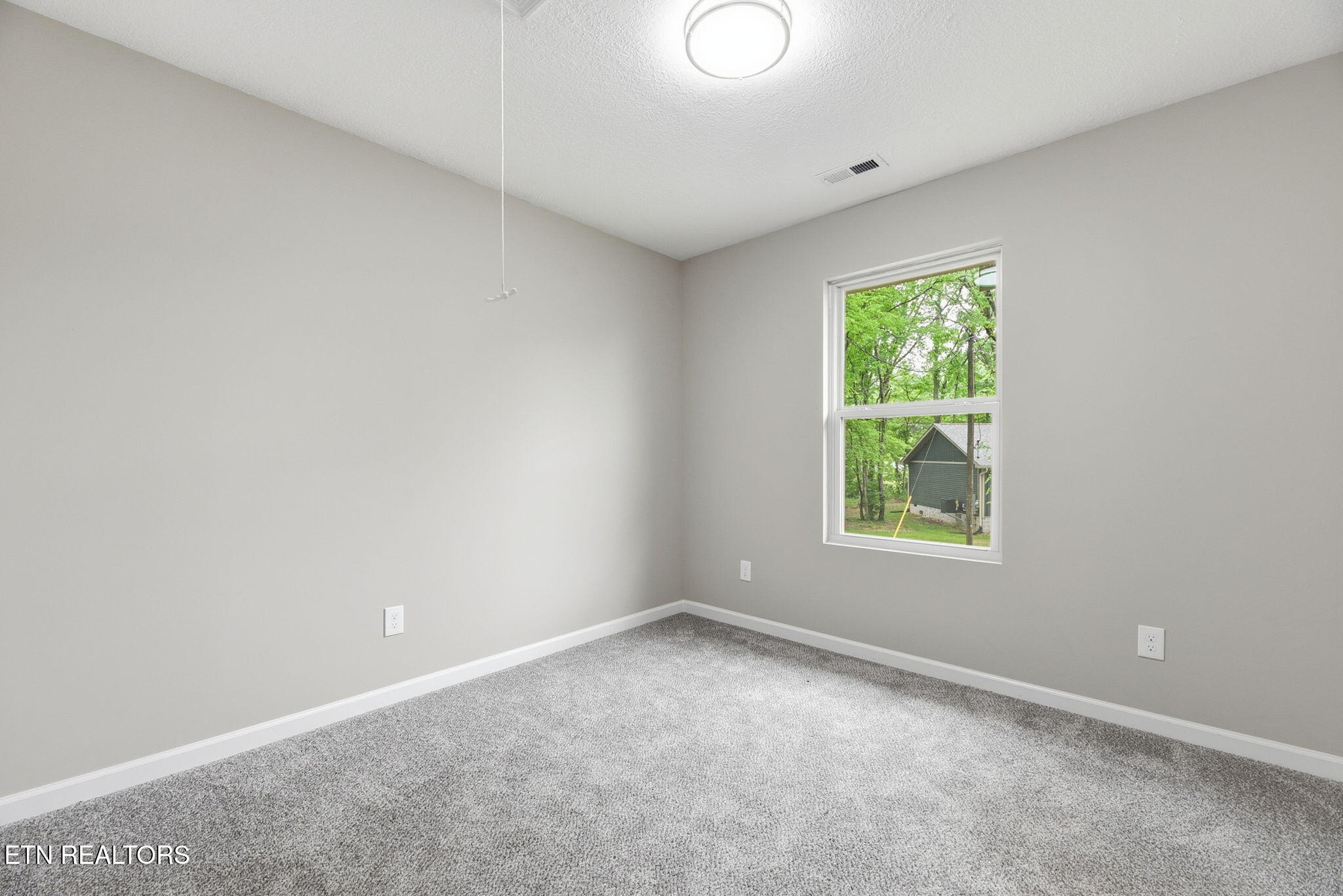 513 Hillcrest Street Clinton TN 37716