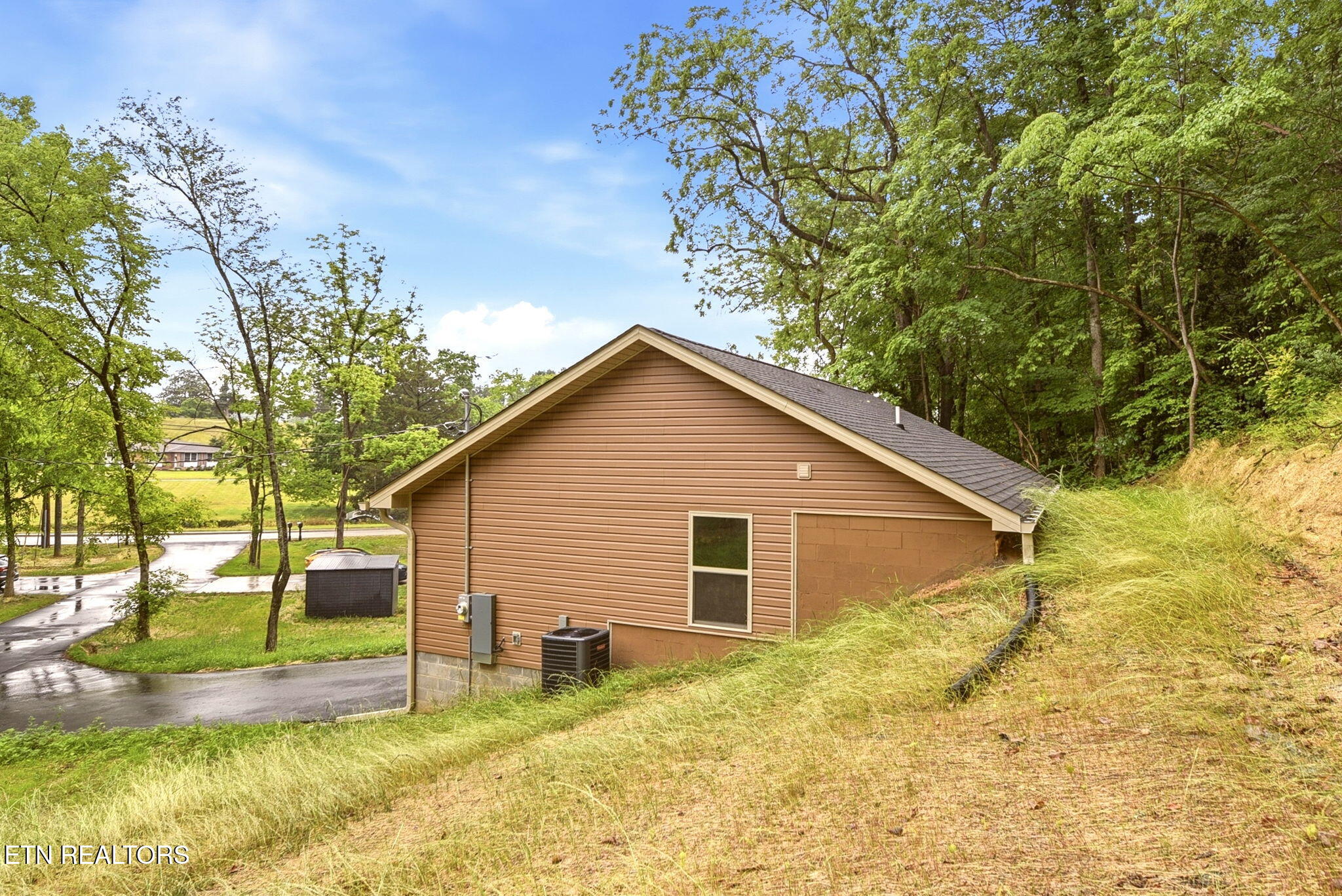 513 Hillcrest Street Clinton TN 37716