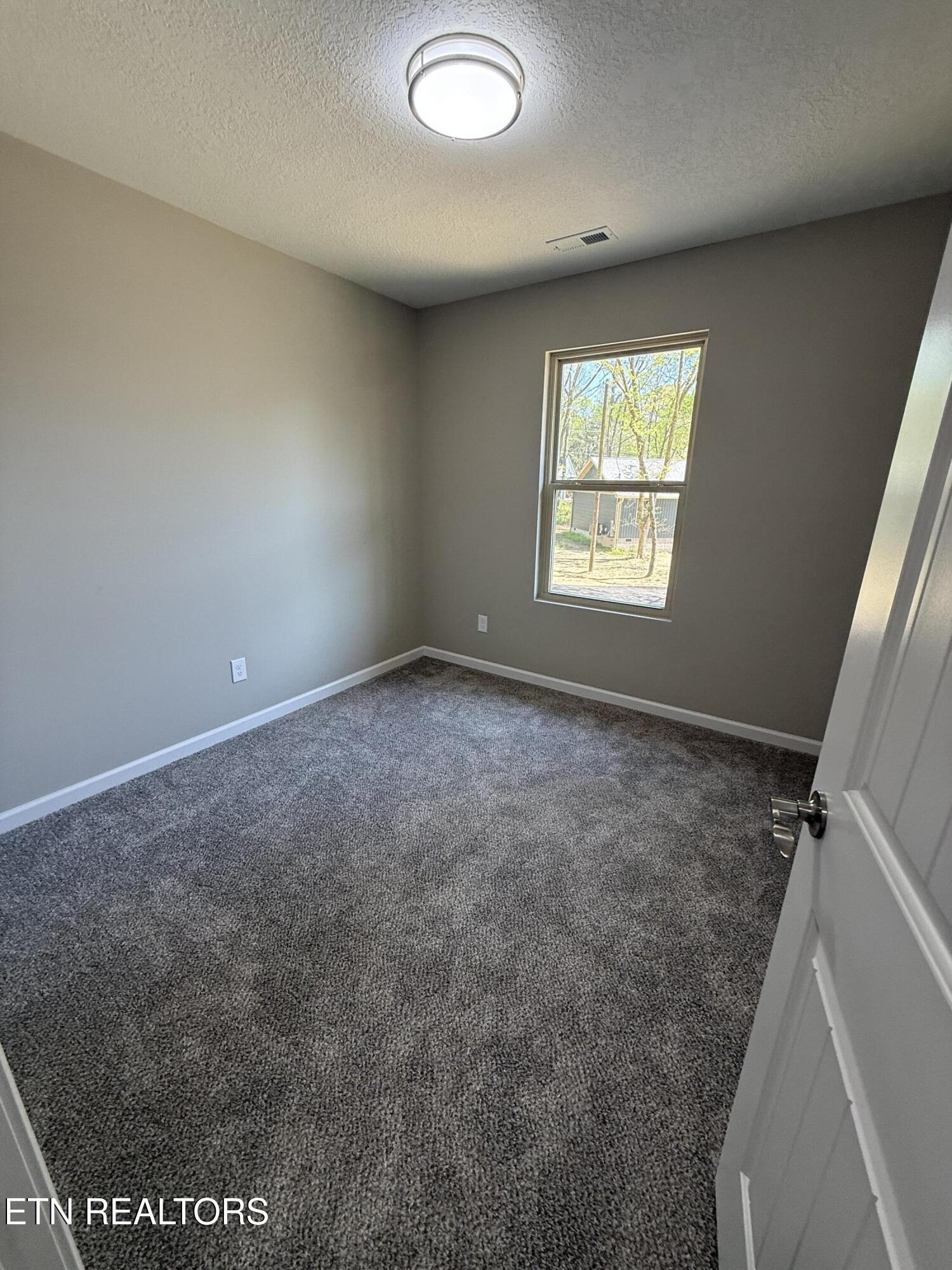 513 Hillcrest Street Clinton TN 37716