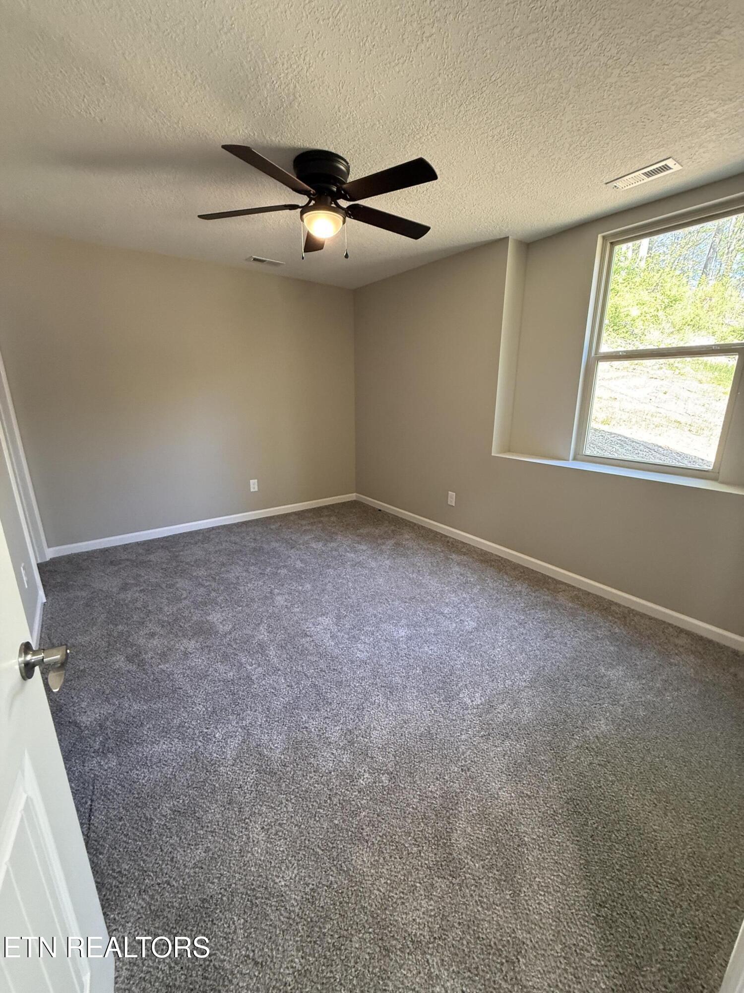 513 Hillcrest Street Clinton TN 37716