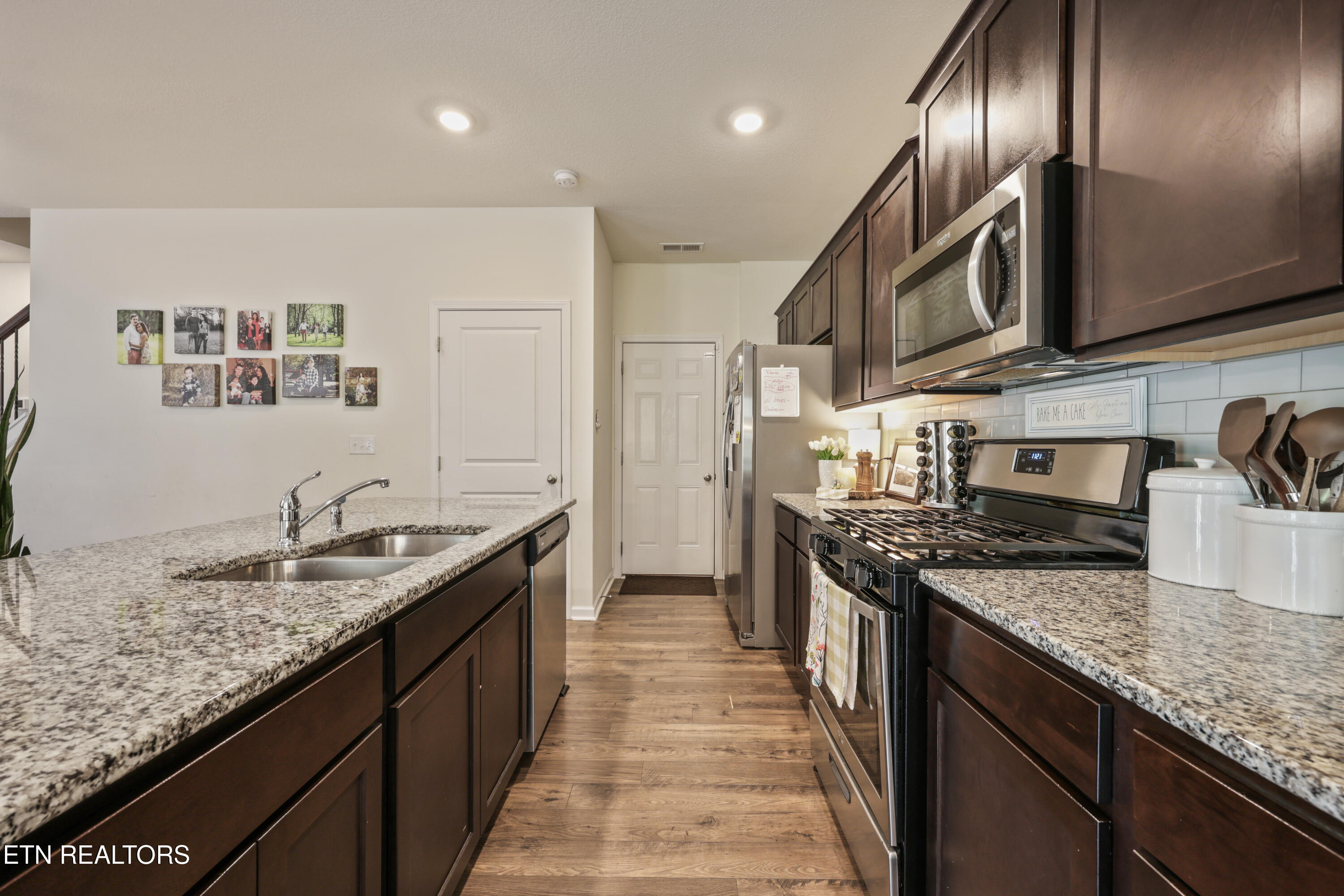 3 Poplar Court Clinton TN 37716