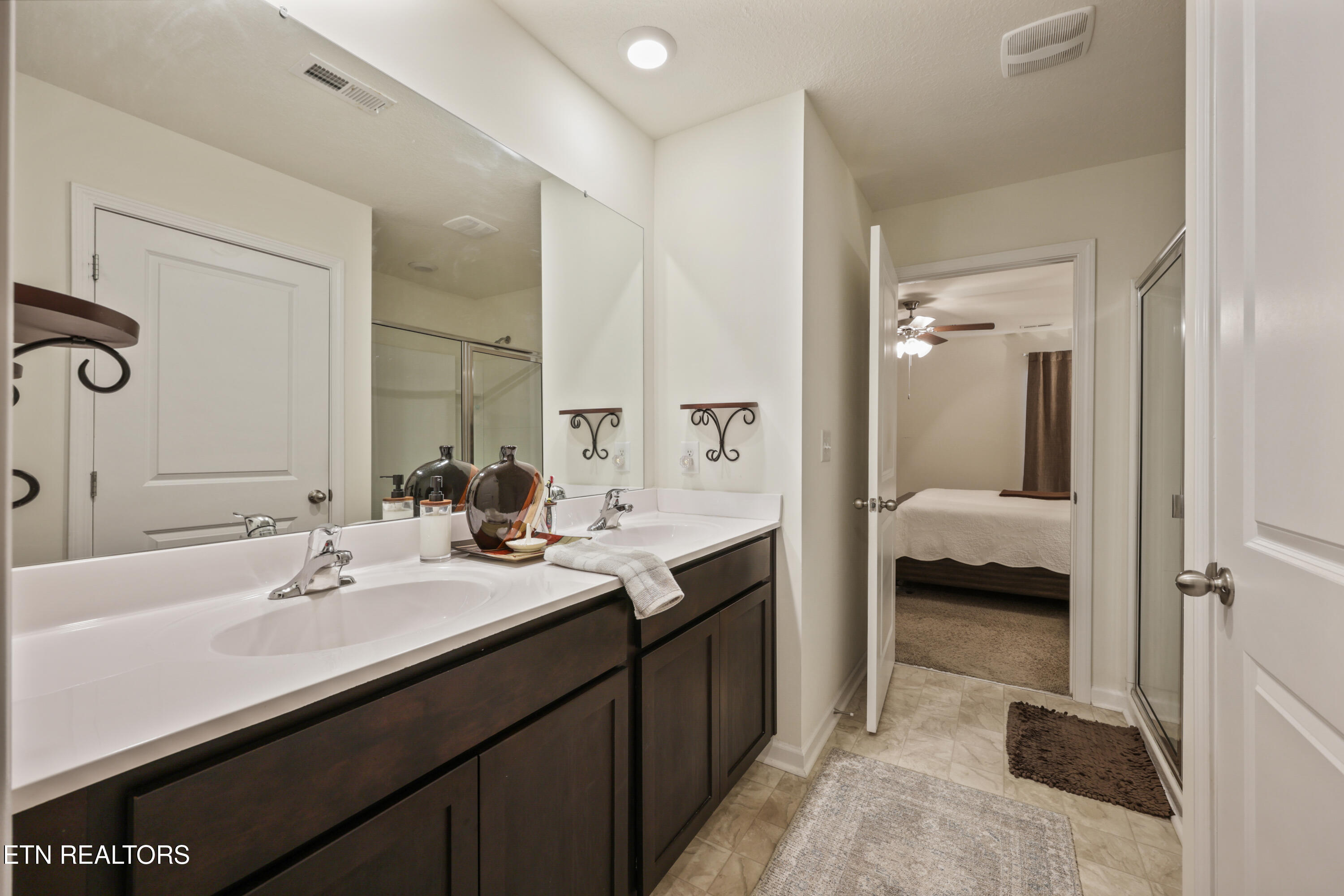 3 Poplar Court Clinton TN 37716