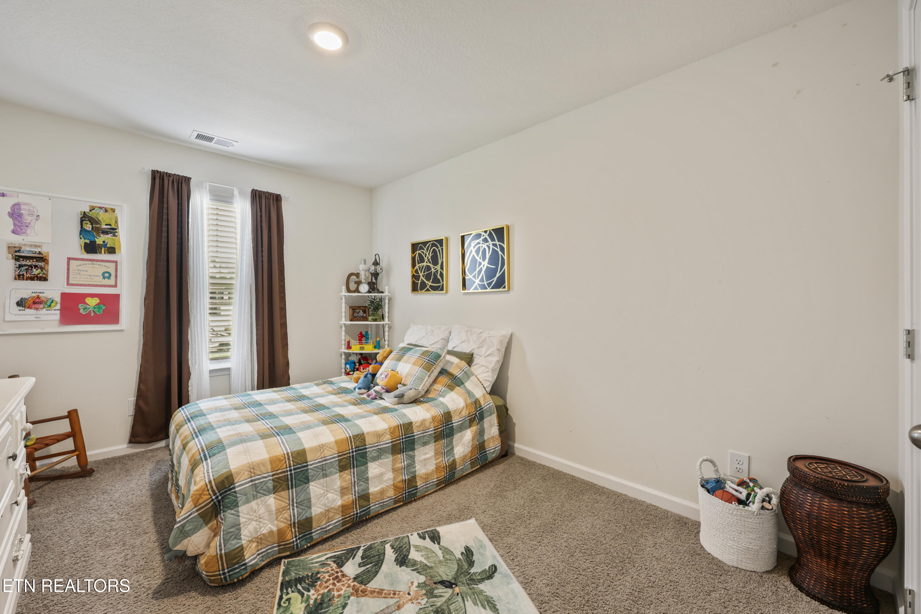 3 Poplar Court Clinton TN 37716