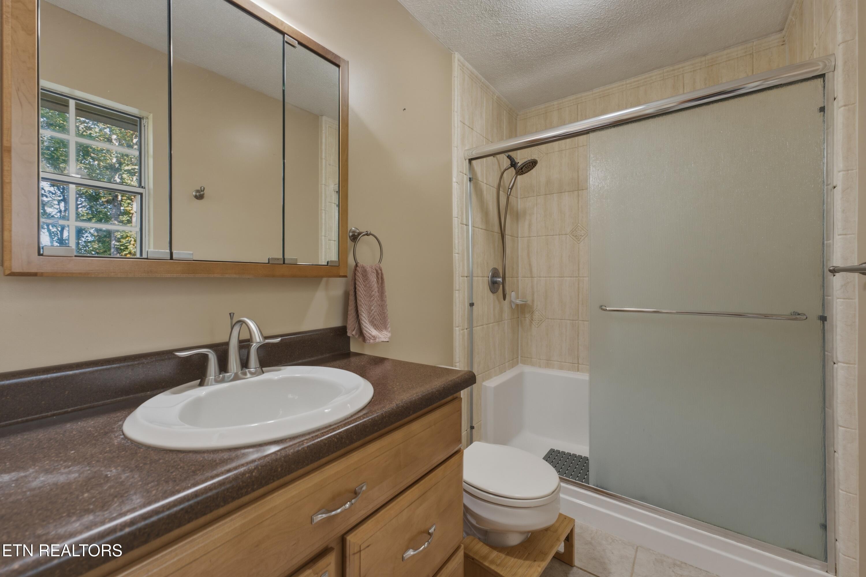 1119 W Outer Drive Oak Ridge TN 37830