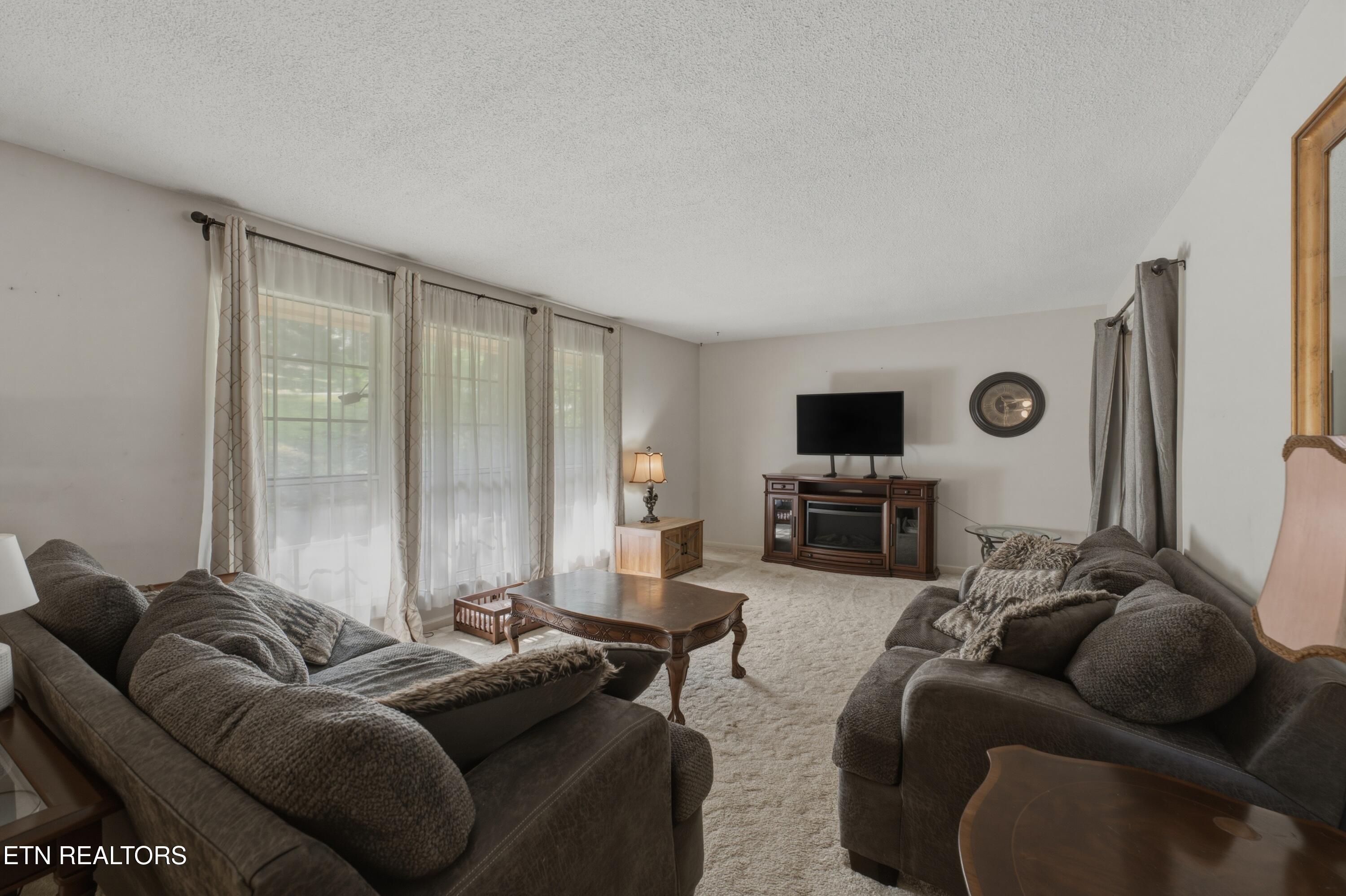 1119 W Outer Drive Oak Ridge TN 37830