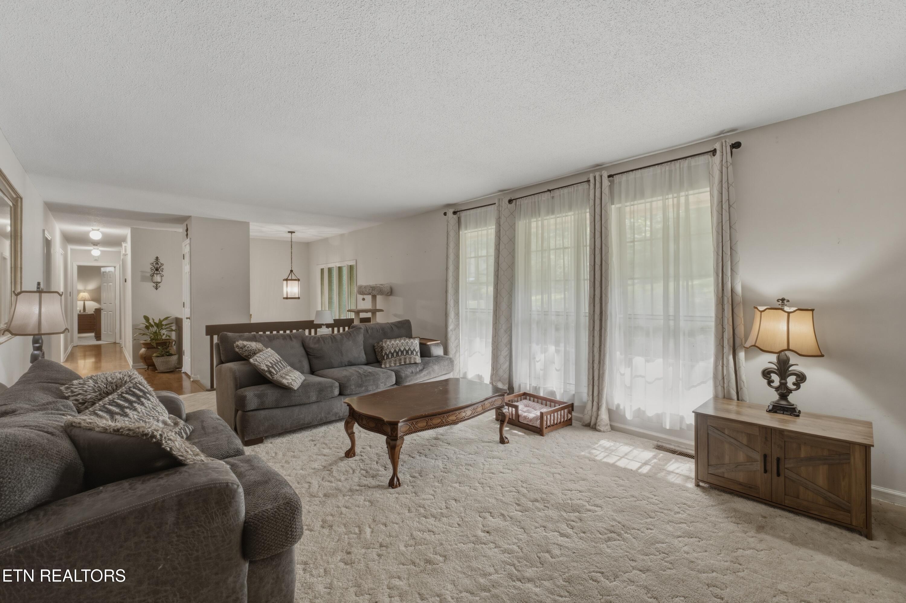 1119 W Outer Drive Oak Ridge TN 37830