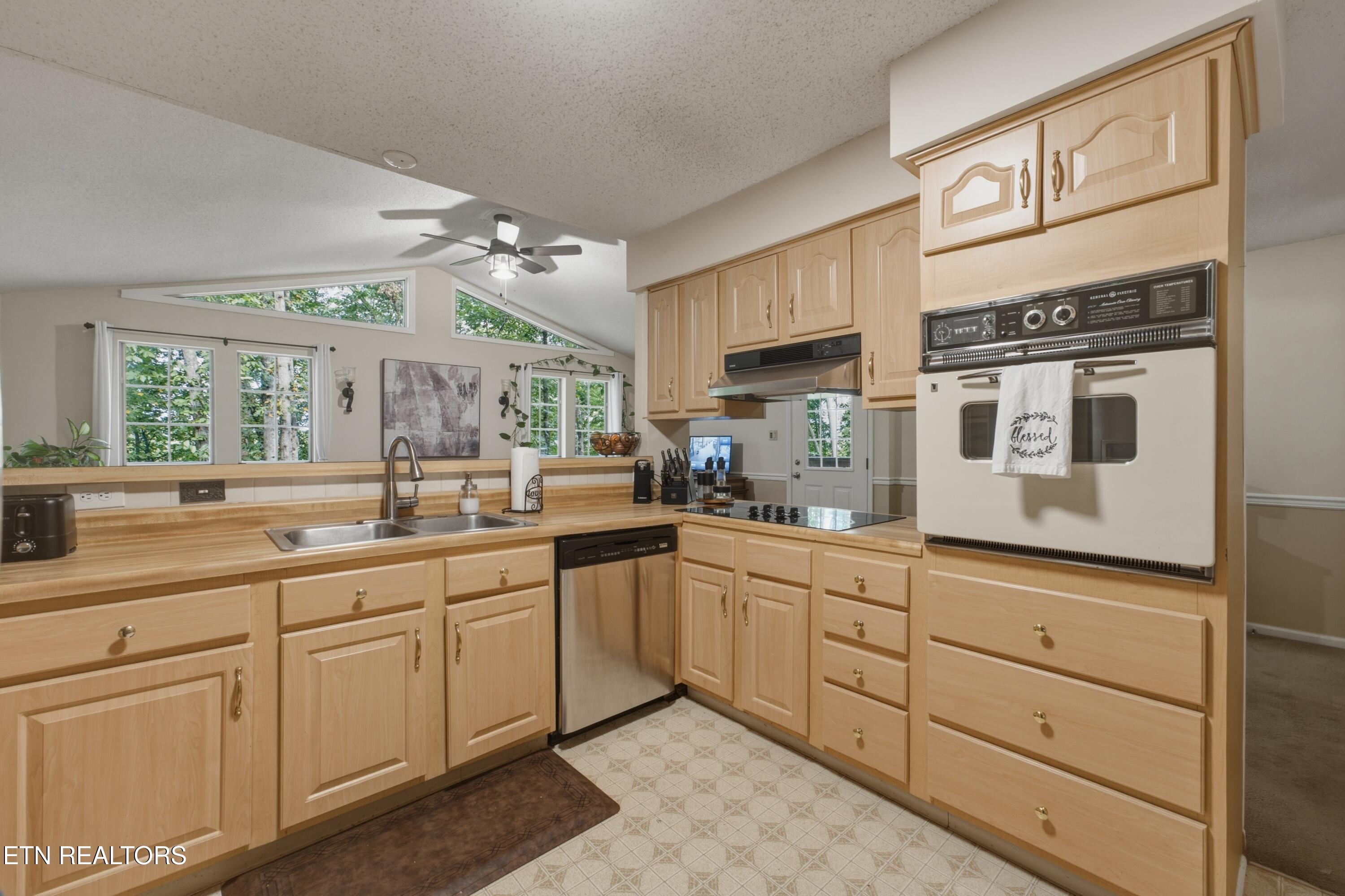 1119 W Outer Drive Oak Ridge TN 37830