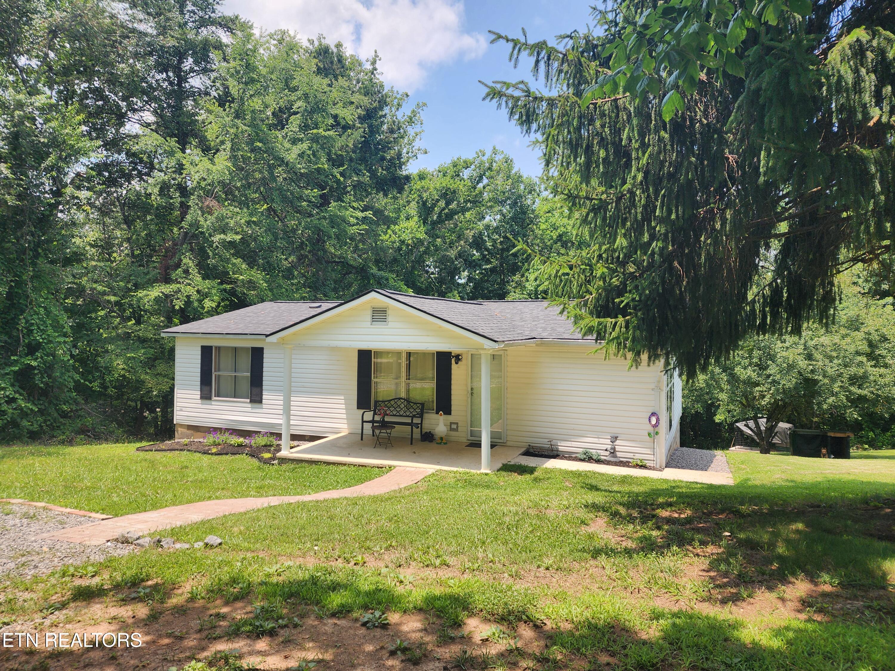709 Skyline Drive Harriman TN 37748