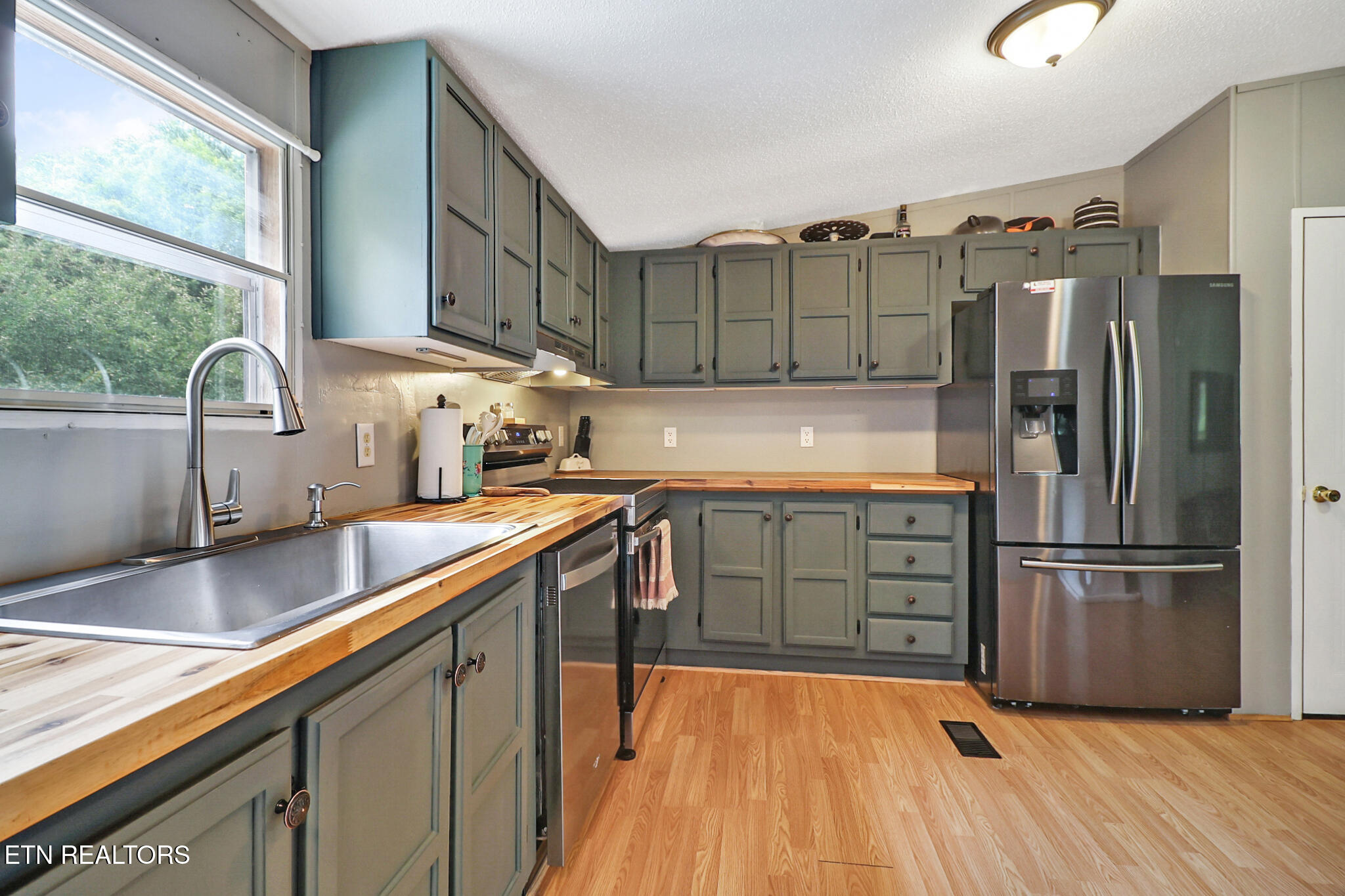 709 Skyline Drive Harriman TN 37748