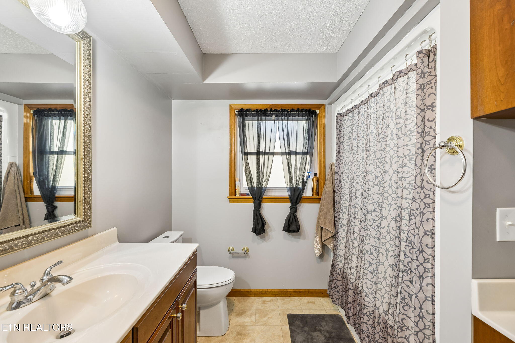 496 Shawnee Drive Jacksboro TN 37757
