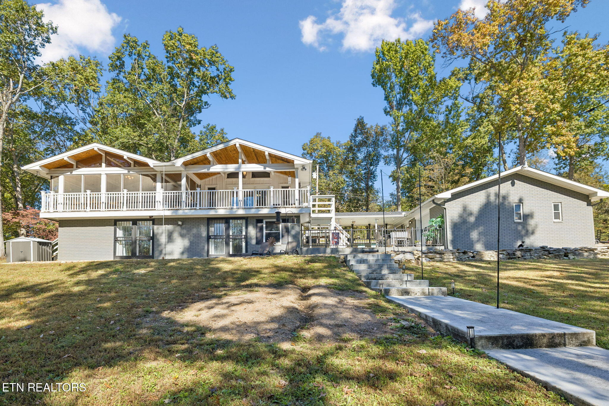 496 Shawnee Drive Jacksboro TN 37757