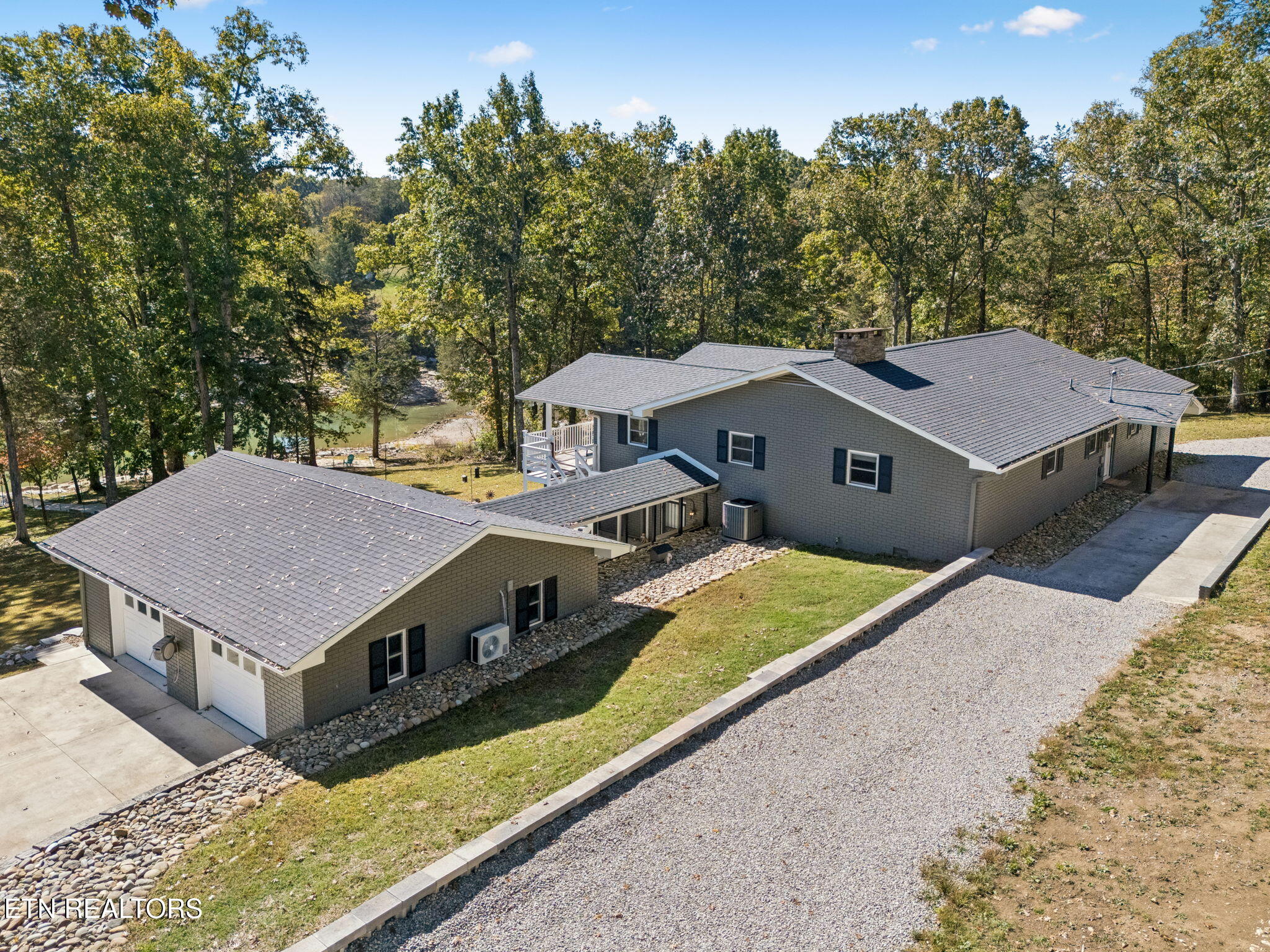 496 Shawnee Drive Jacksboro TN 37757