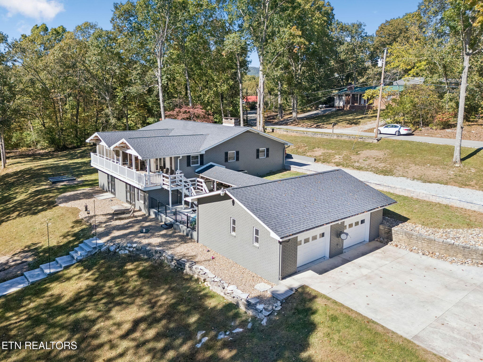 496 Shawnee Drive Jacksboro TN 37757