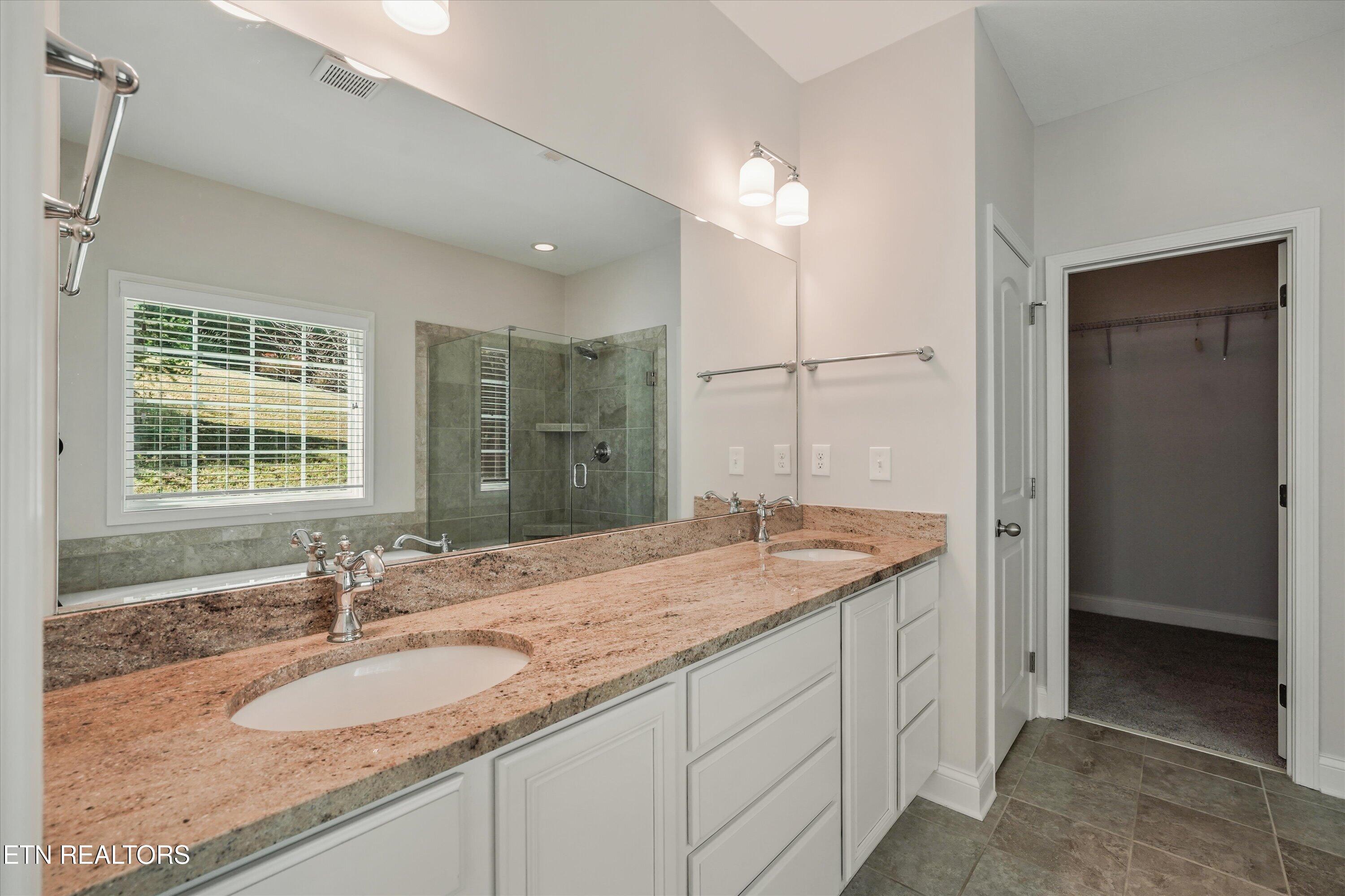 1828 Seahawk Lane Knoxville TN 37922