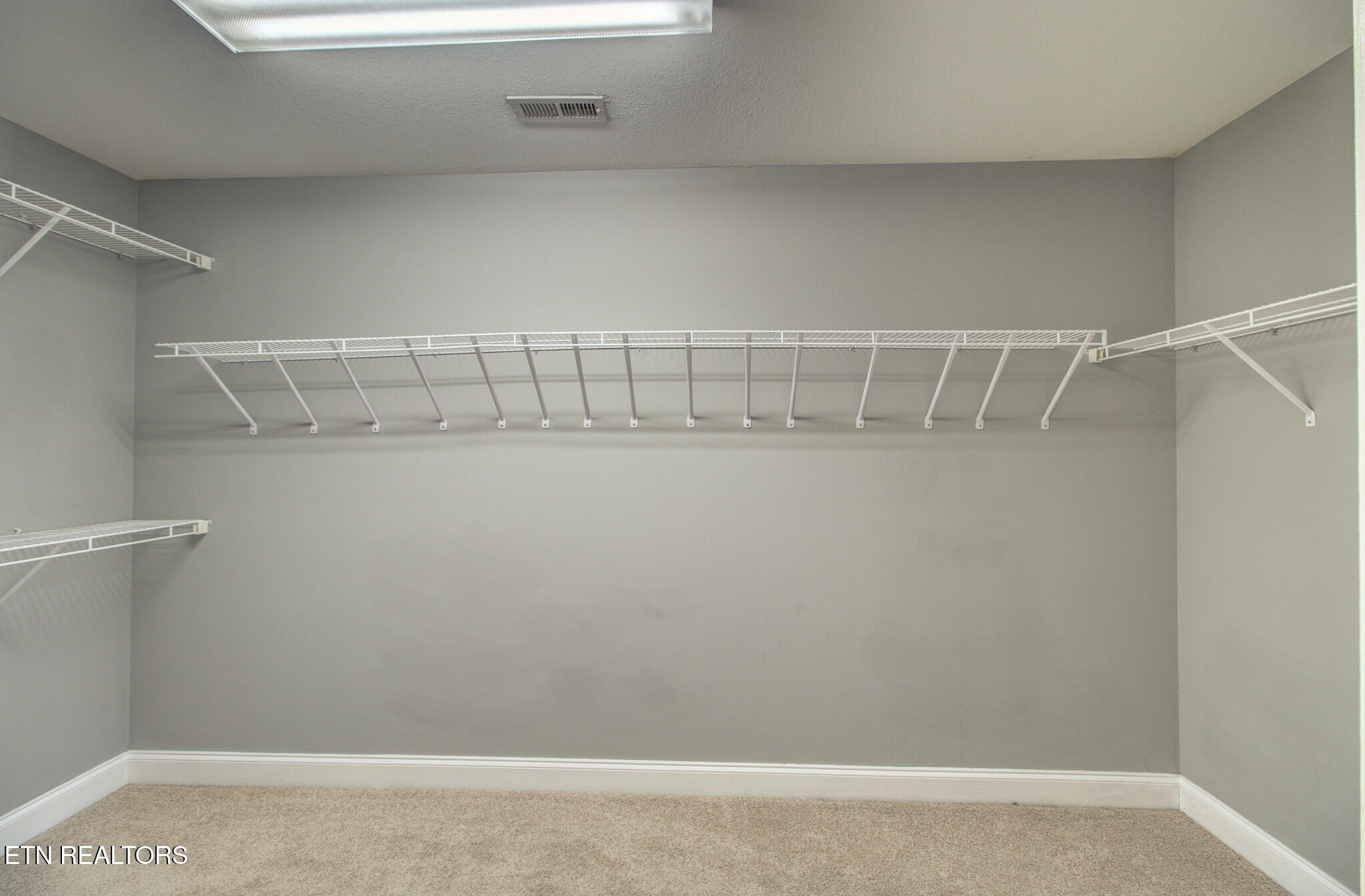 1074 Saint Johns Drive Maryville TN 37801