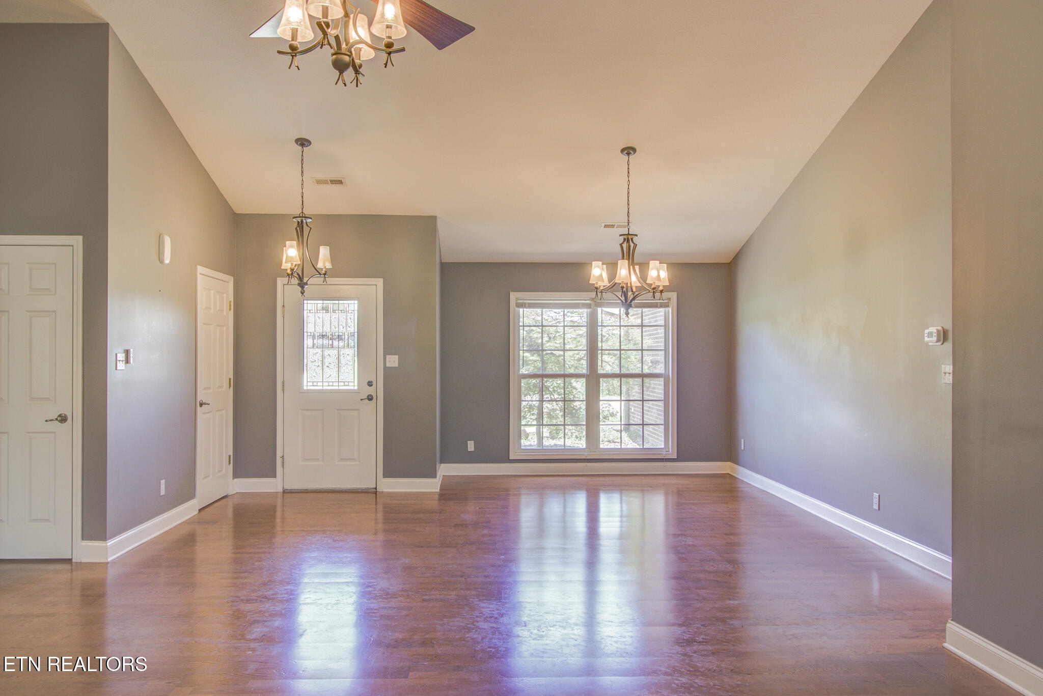 1074 Saint Johns Drive Maryville TN 37801