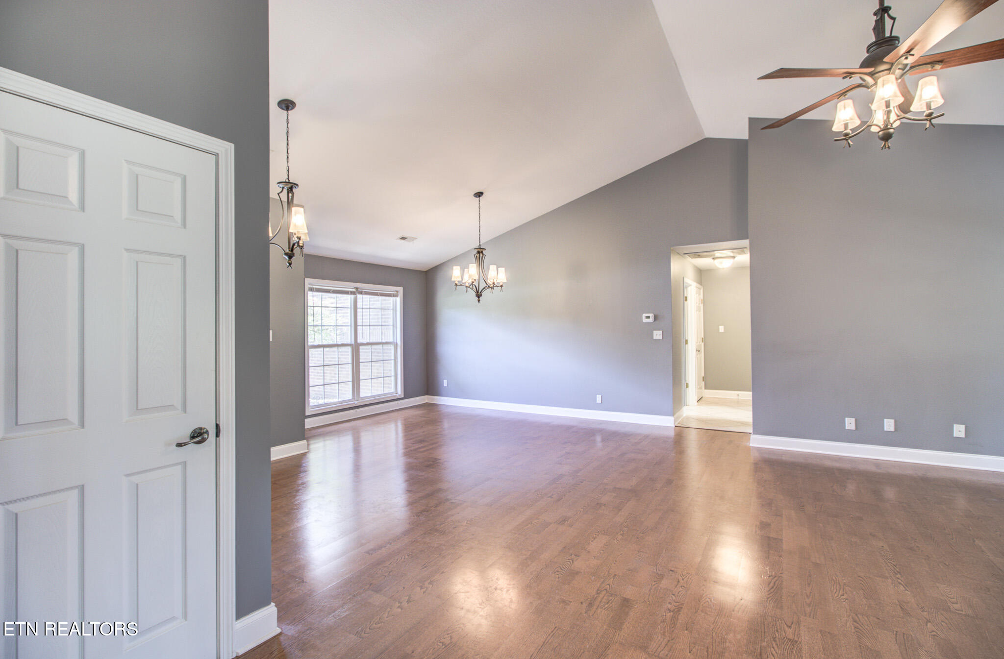 1074 Saint Johns Drive Maryville TN 37801