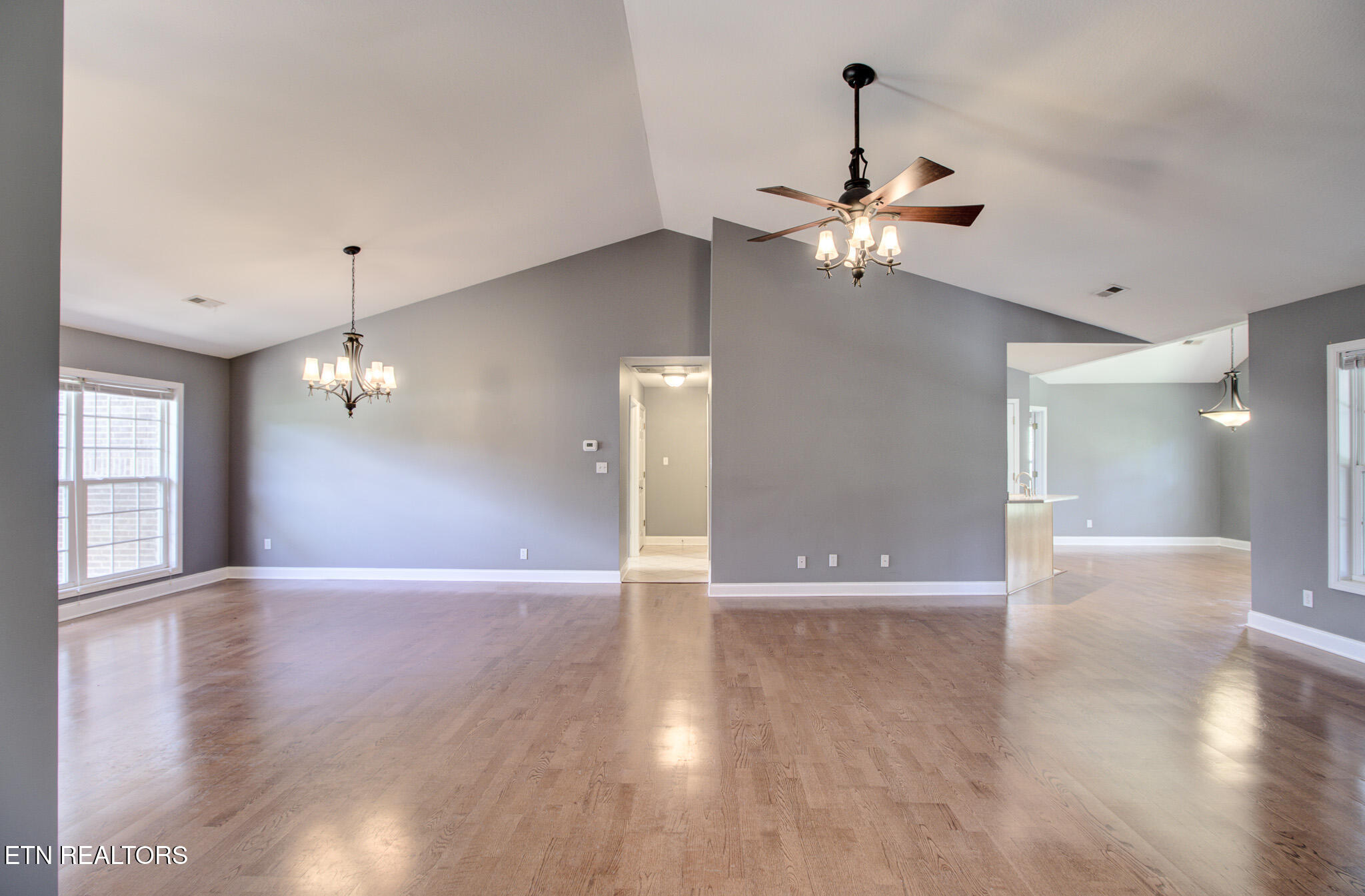 1074 Saint Johns Drive Maryville TN 37801