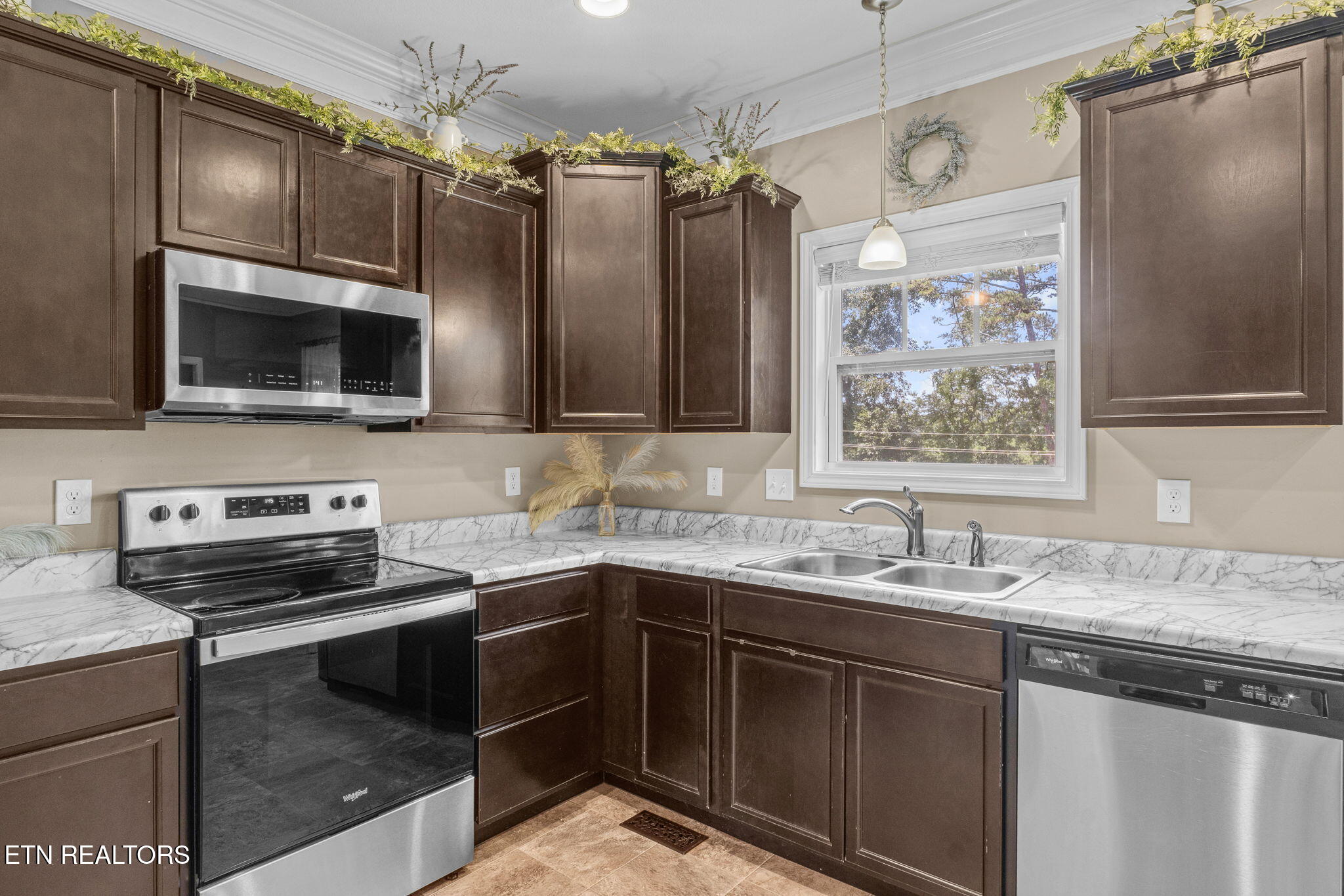 267 Bluff Shadows Lane Seymour TN 37865