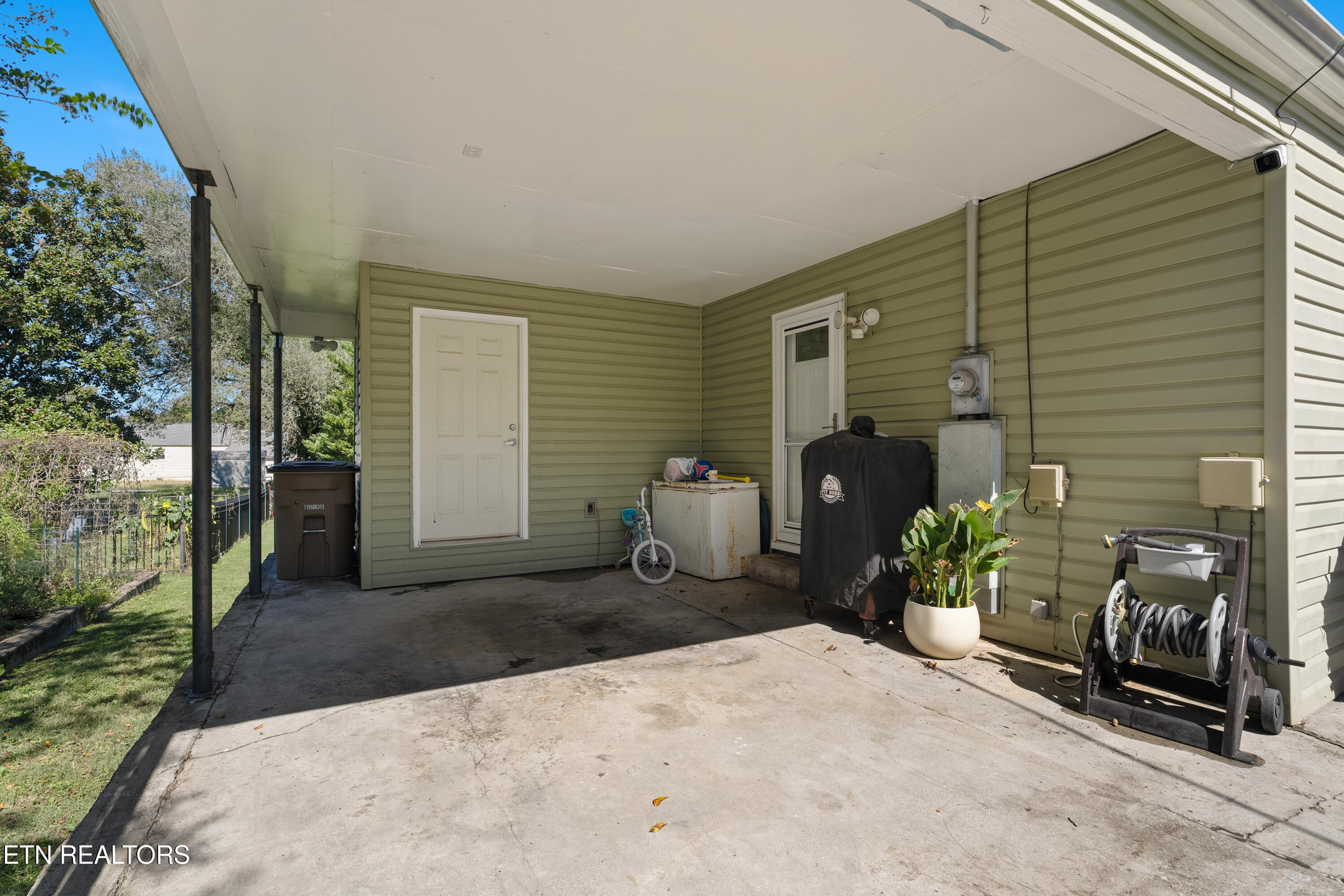 2209 Lloyd Avenue Knoxville TN 37920