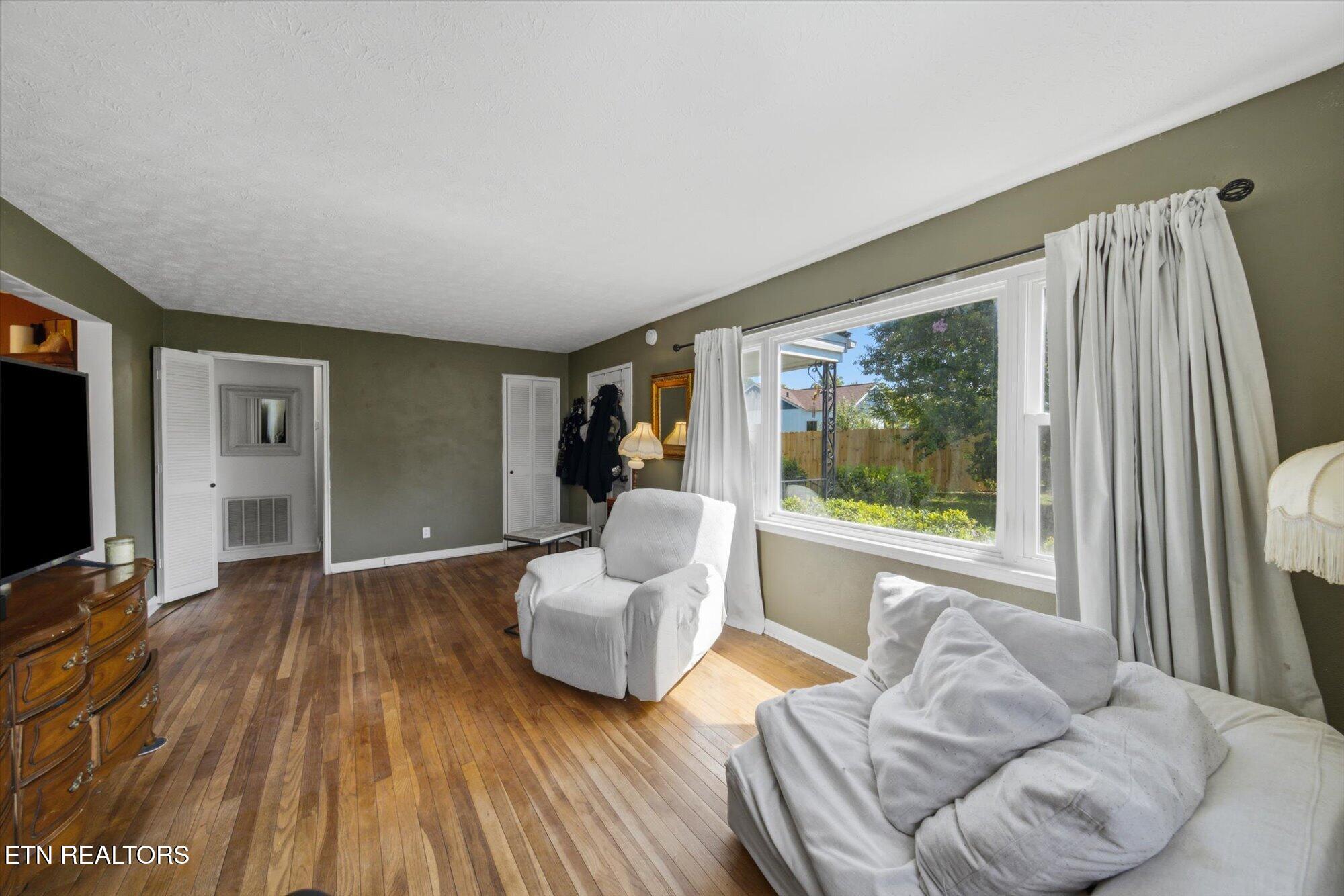 104 Scott Lane Oak Ridge TN 37830