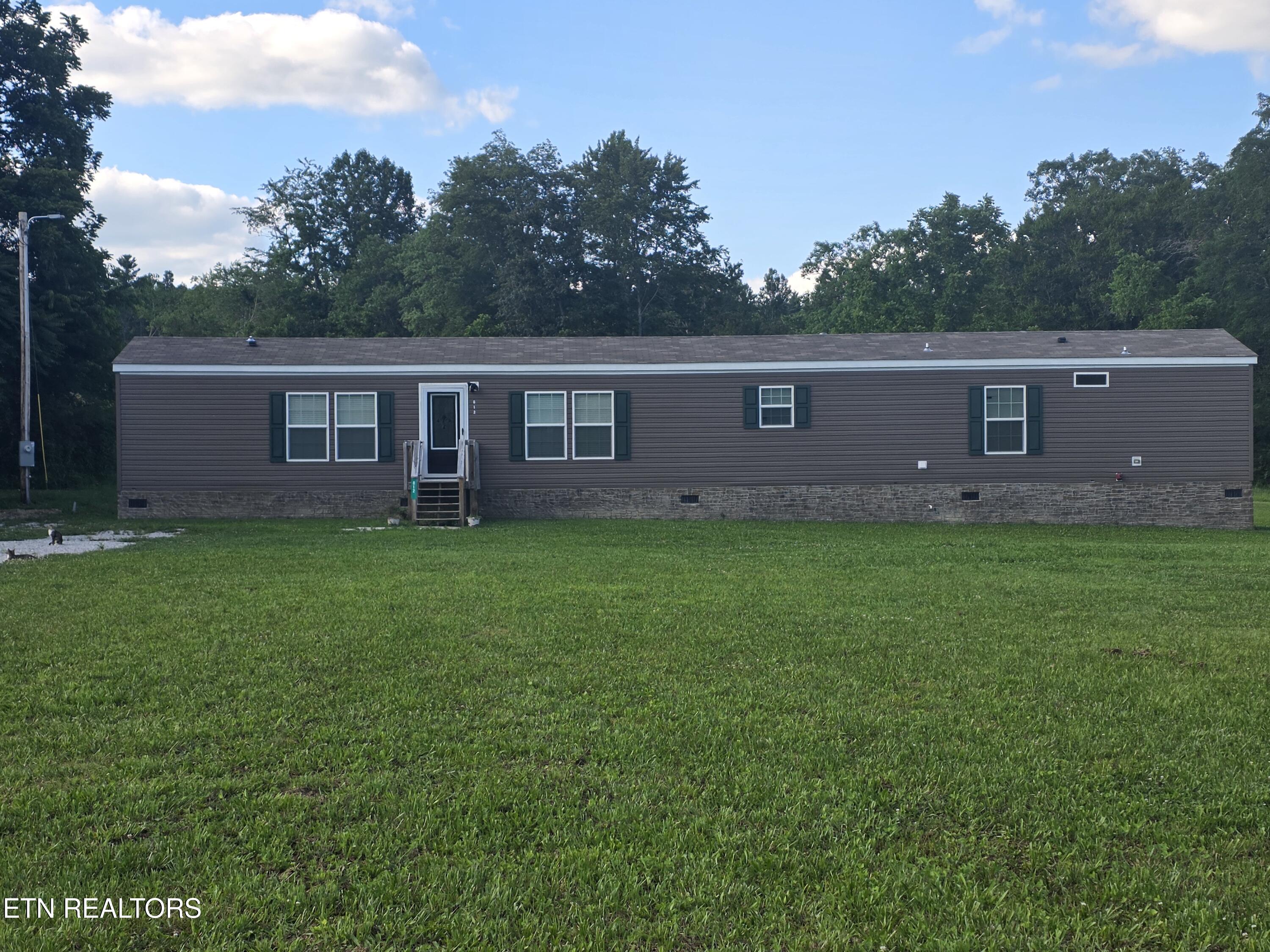 812 W 3rd Avenue Oneida TN 37841