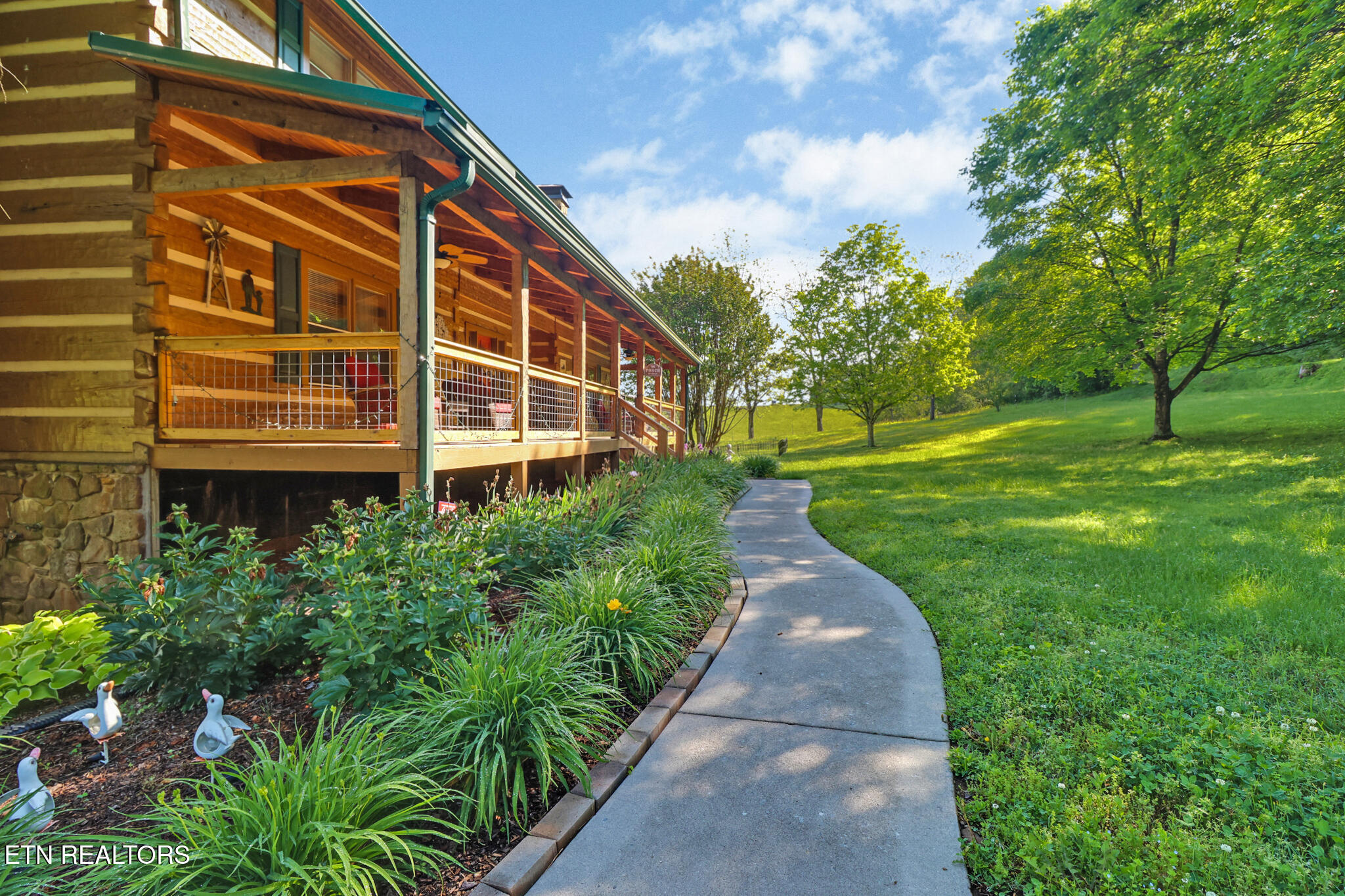 871 Poplar Creek Road Oliver Springs TN 37840