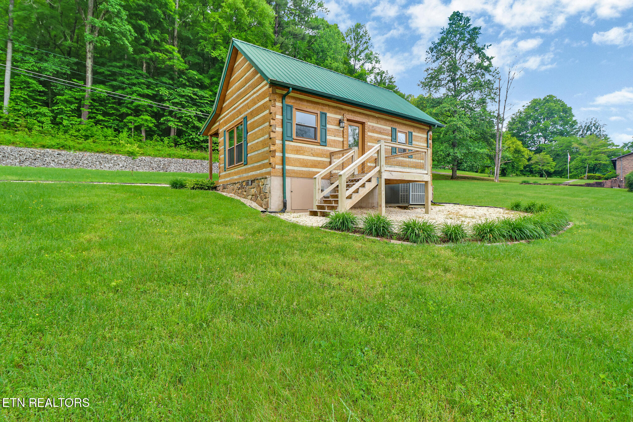 871 Poplar Creek Road Oliver Springs TN 37840