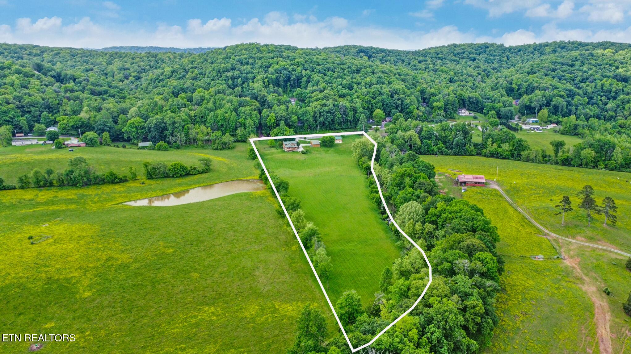 871 Poplar Creek Road Oliver Springs TN 37840
