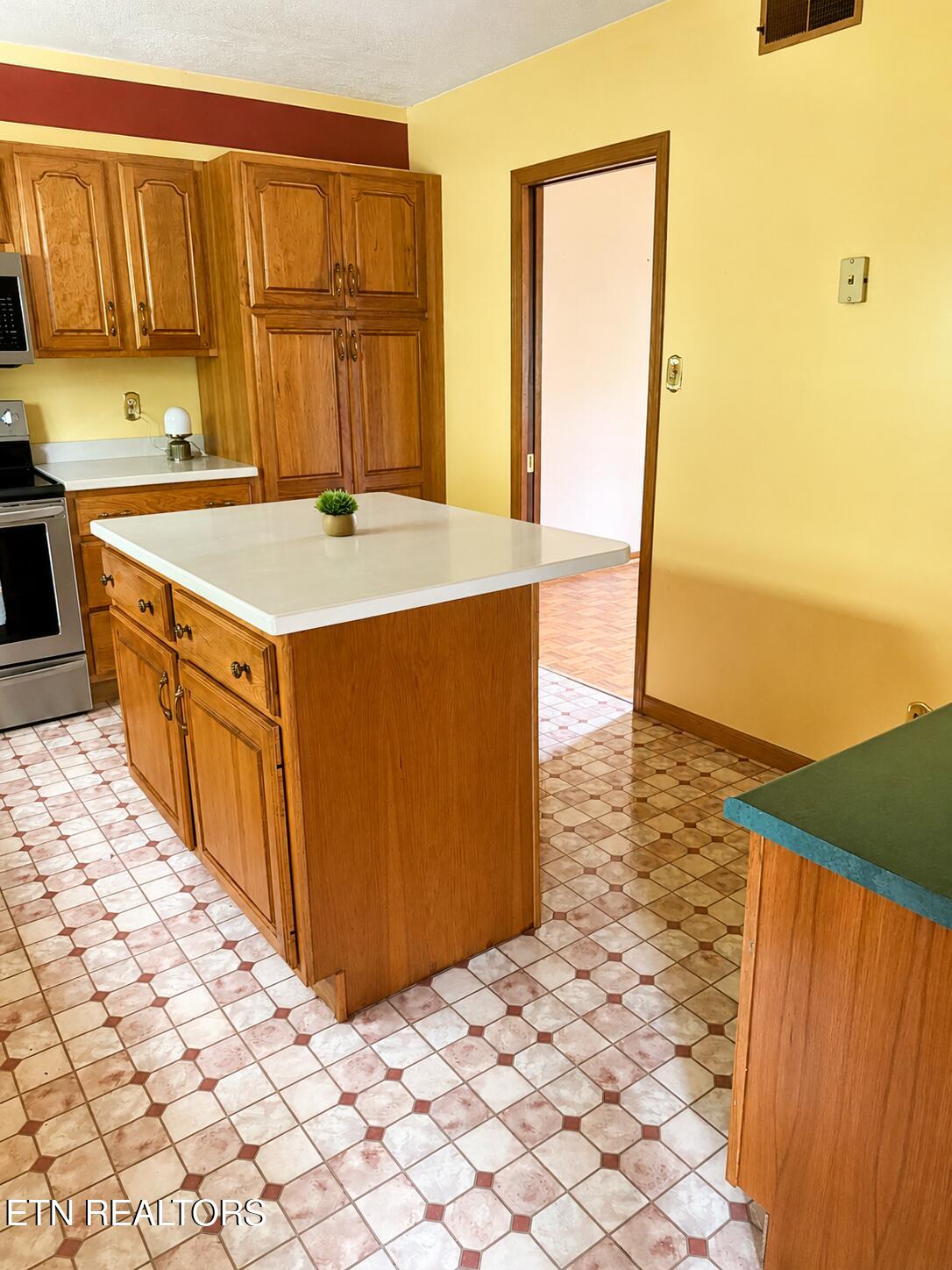 5212 Yorktown Road Knoxville TN 37920